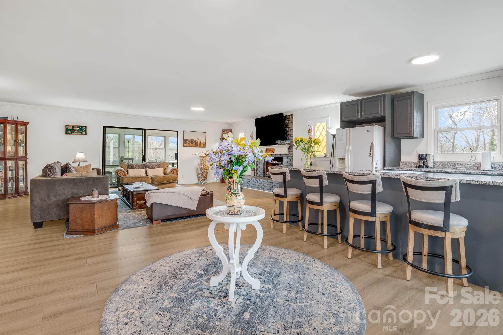 2203 Swiss Pine Lake Drive Property Photo 6