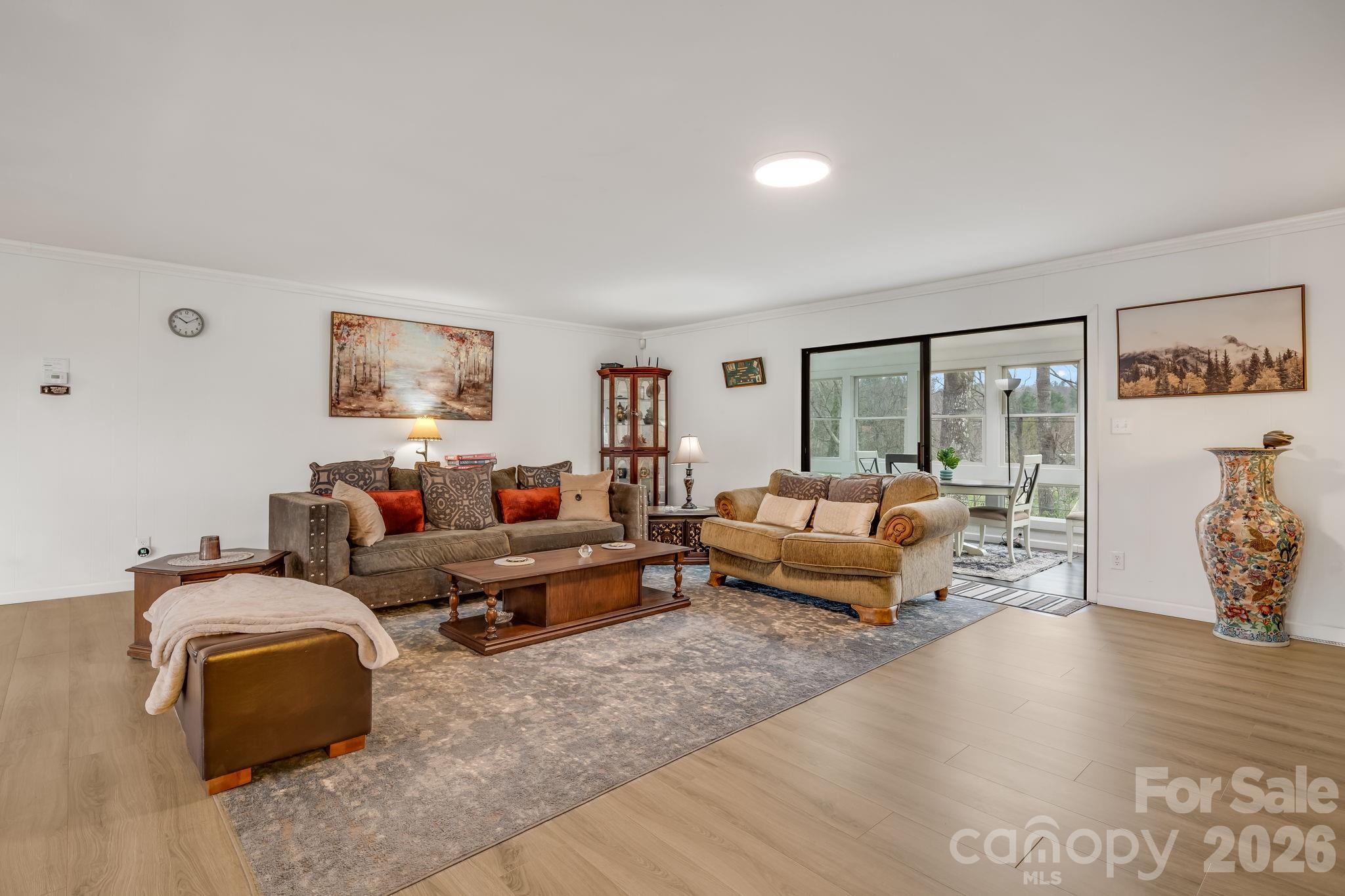 2203 Swiss Pine Lake Drive Property Photo 11