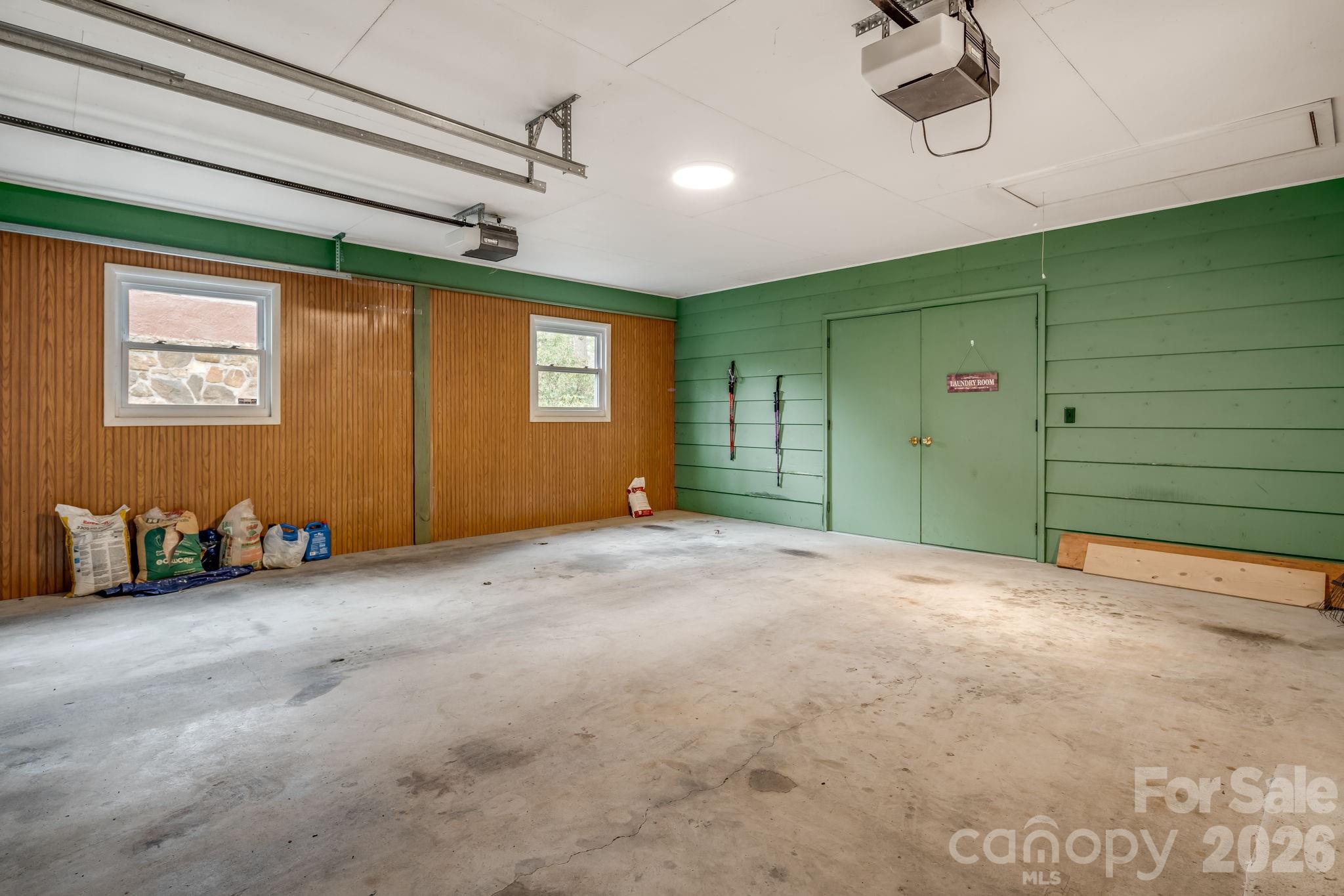 2203 Swiss Pine Lake Drive Property Photo 27