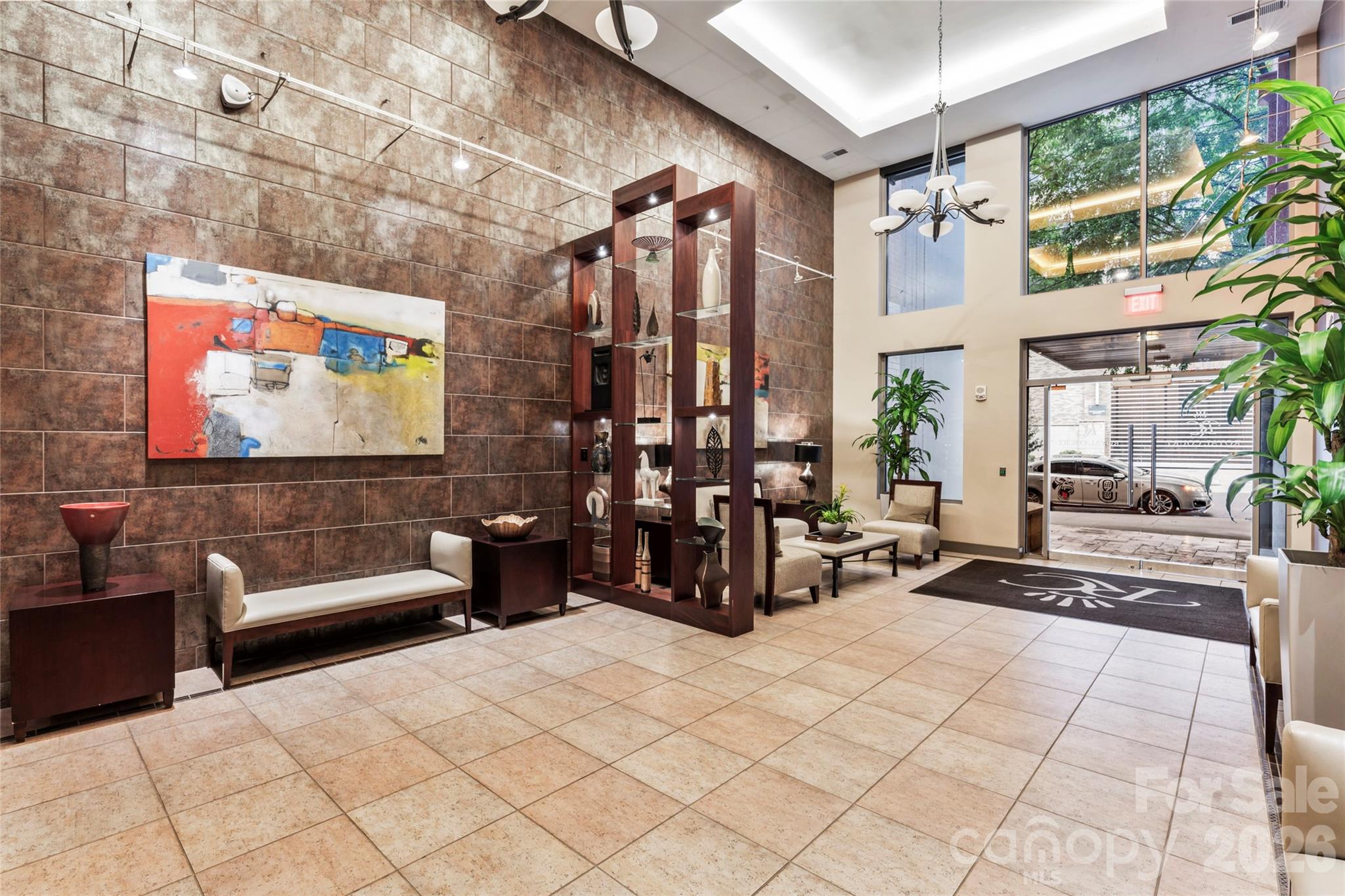 701 Royal Court 1007 Property Photo 5