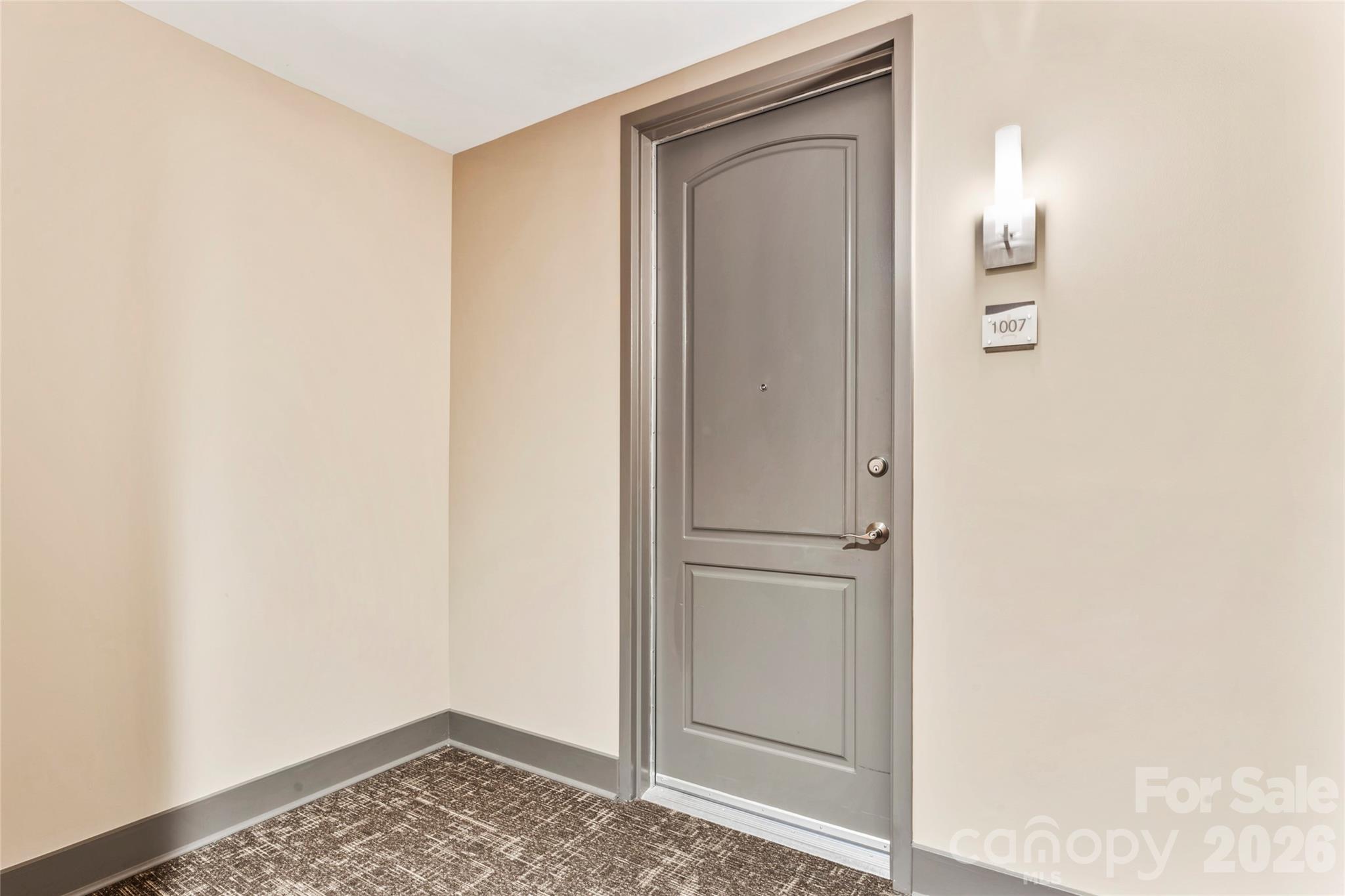 701 Royal Court 1007 Property Photo 8