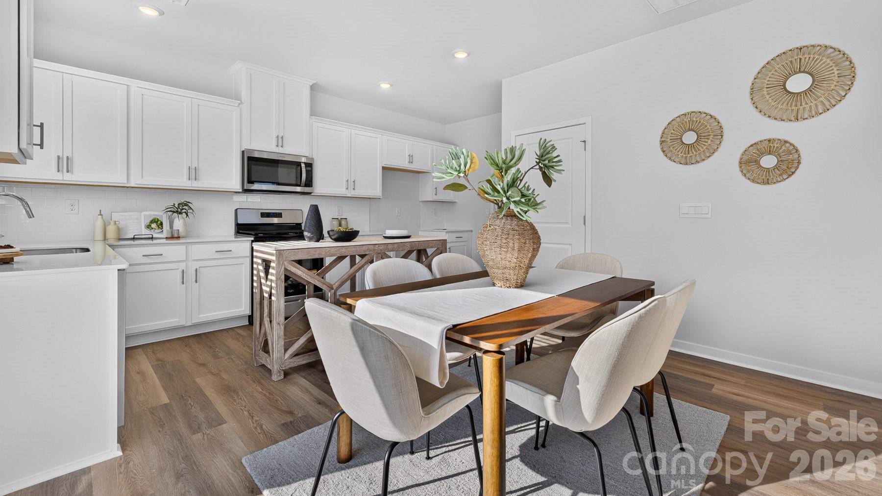 15119 Puffin Court Property Photo 9