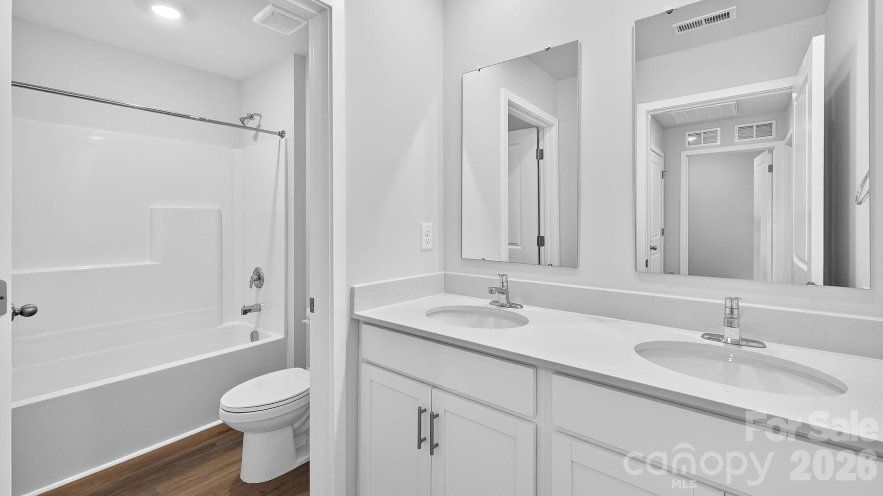 15119 Puffin Court Property Photo 28