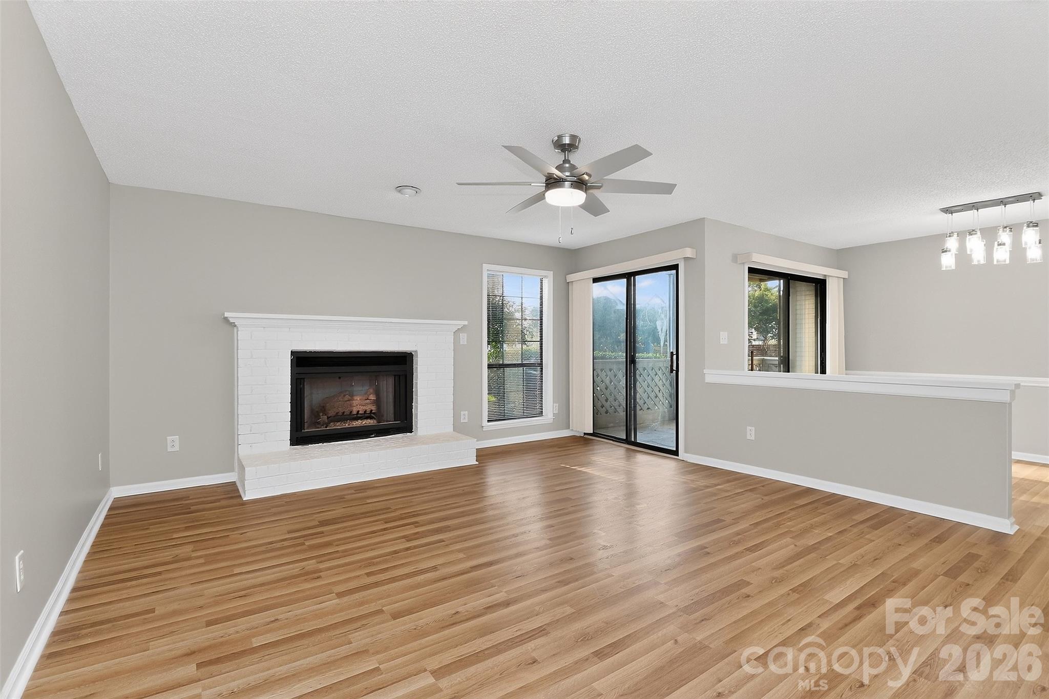 5862 Harris Grove Lane Property Photo 2