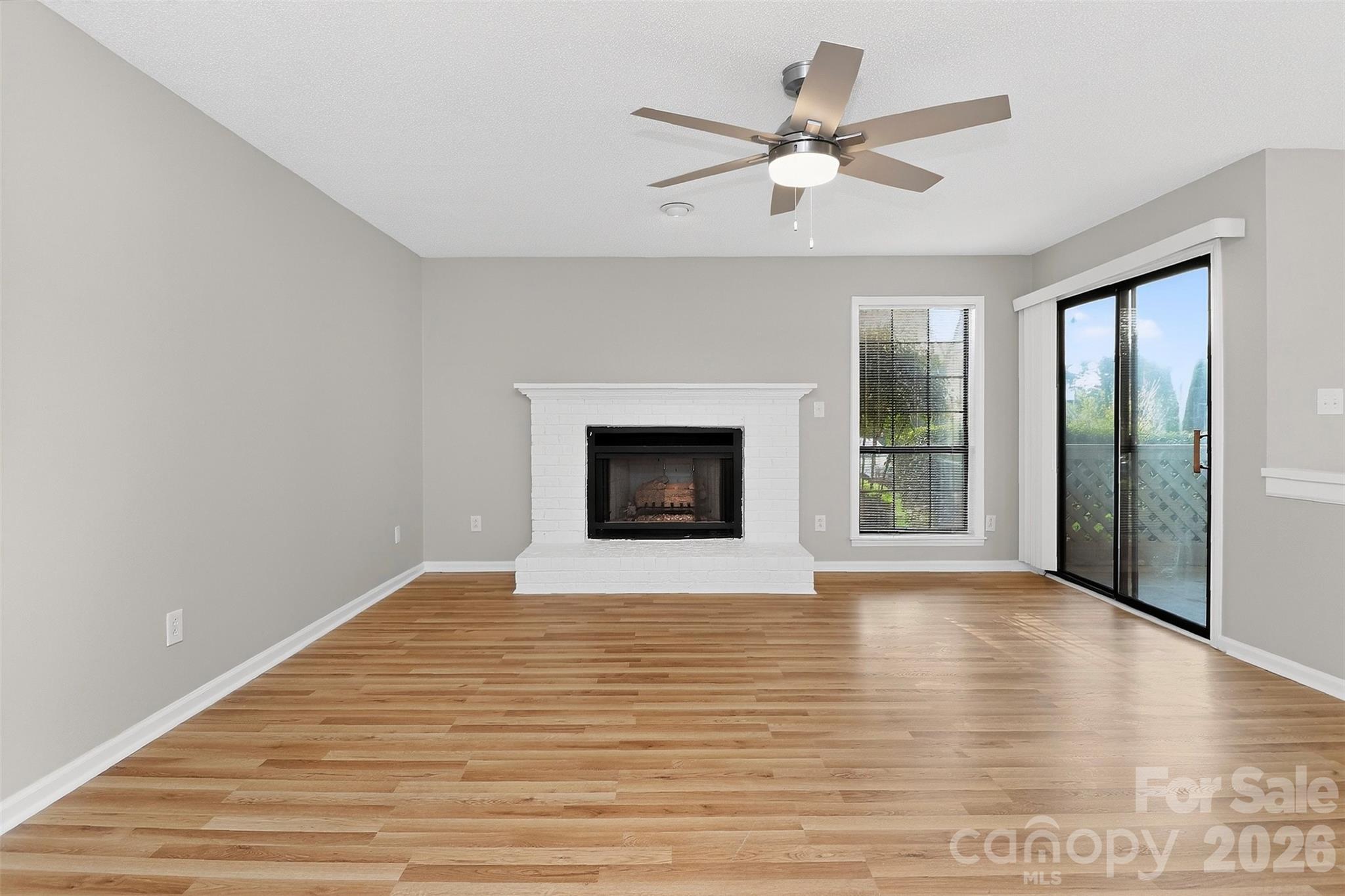 5862 Harris Grove Lane Property Photo 3