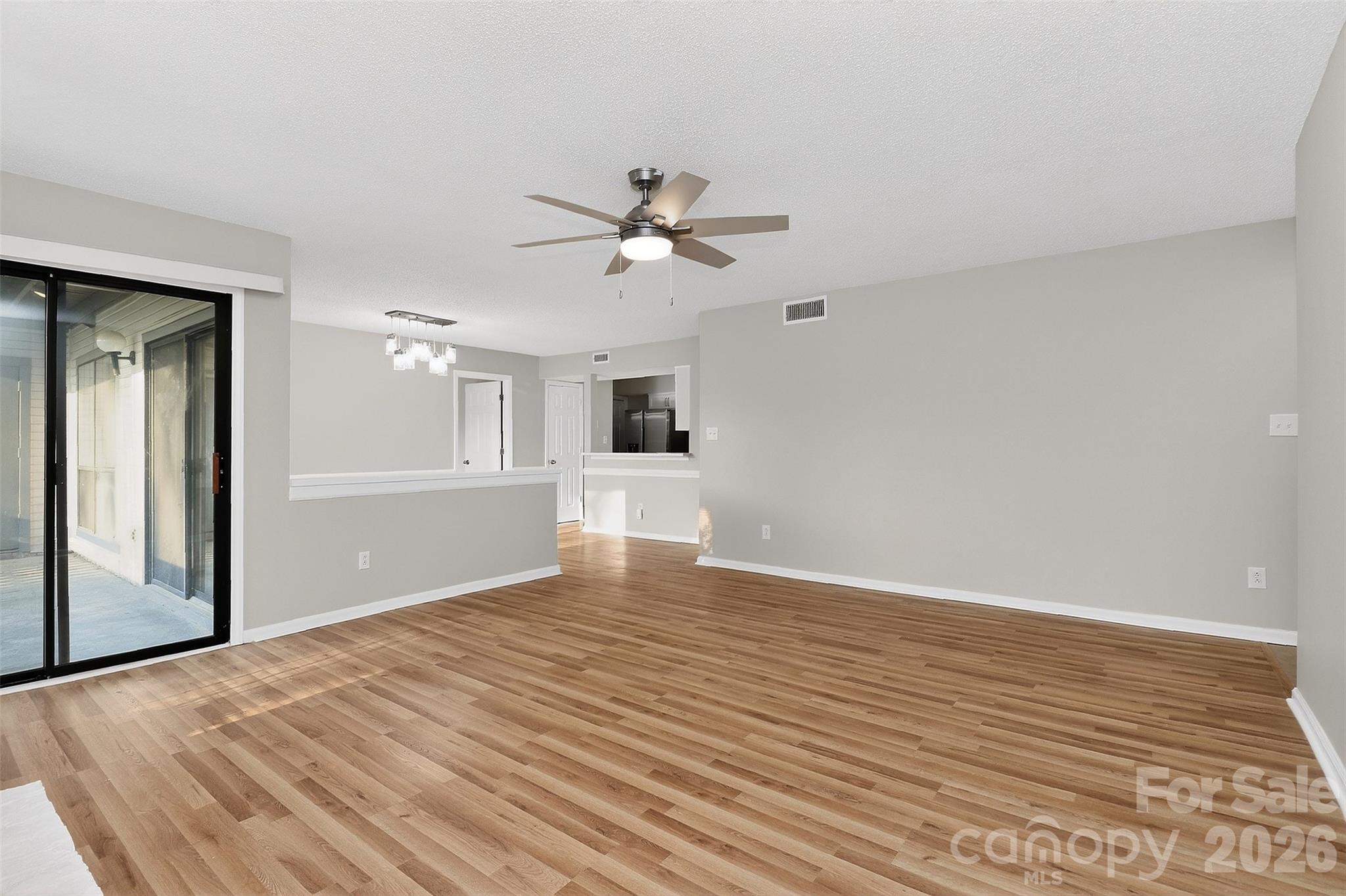 5862 Harris Grove Lane Property Photo 4