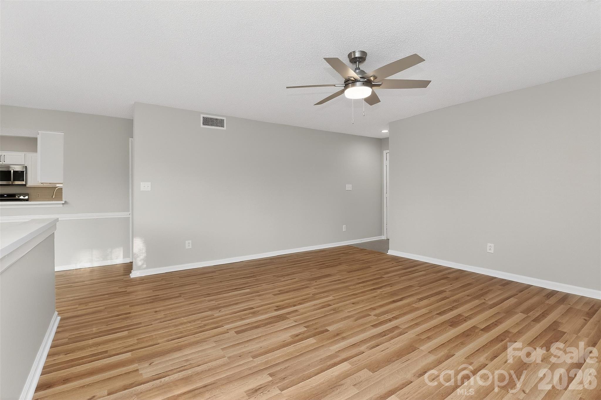 5862 Harris Grove Lane Property Photo 6