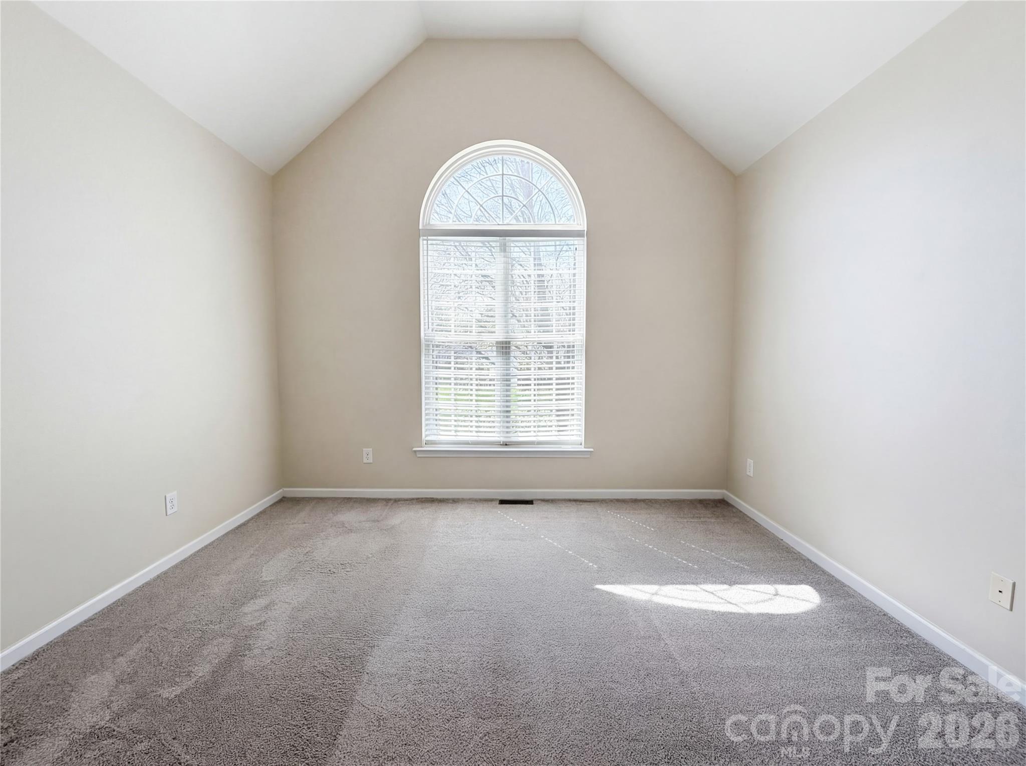 20224 Northport Drive Property Photo 10