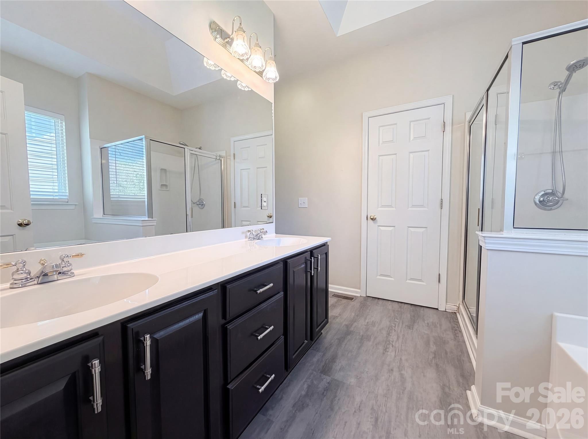 20224 Northport Drive Property Photo 11