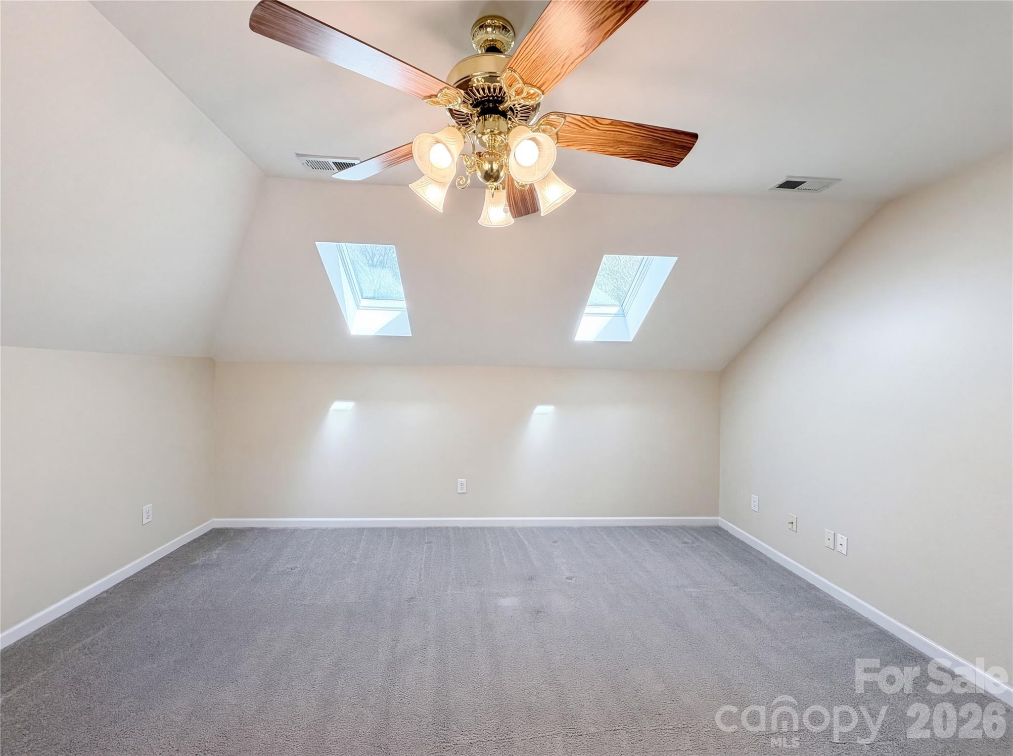 20224 Northport Drive Property Photo 14