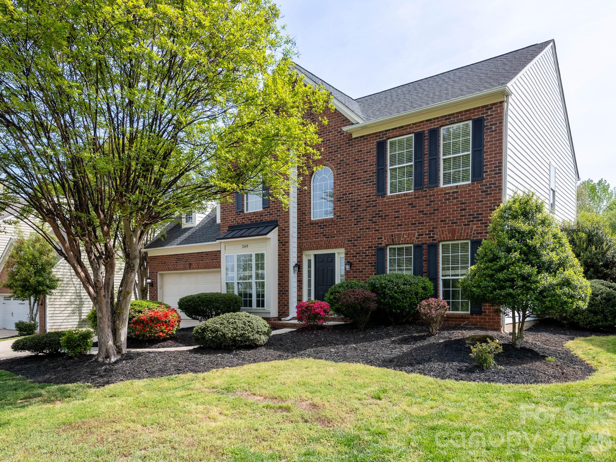 268 Glencoe Lane Property Photo 6