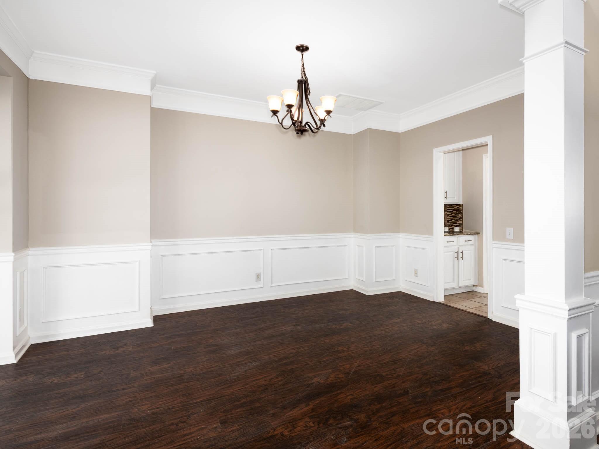 268 Glencoe Lane Property Photo 13