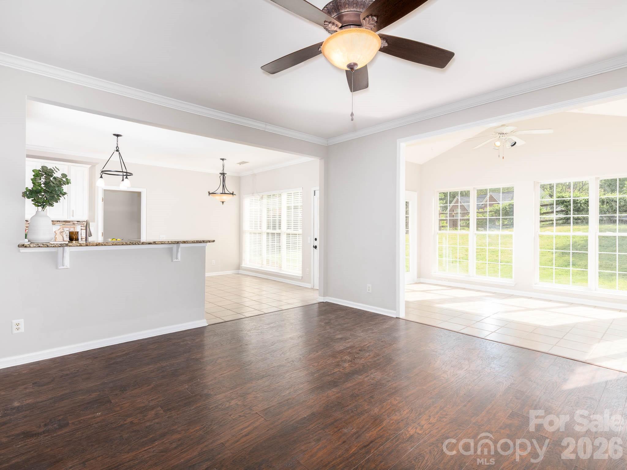 268 Glencoe Lane Property Photo 18