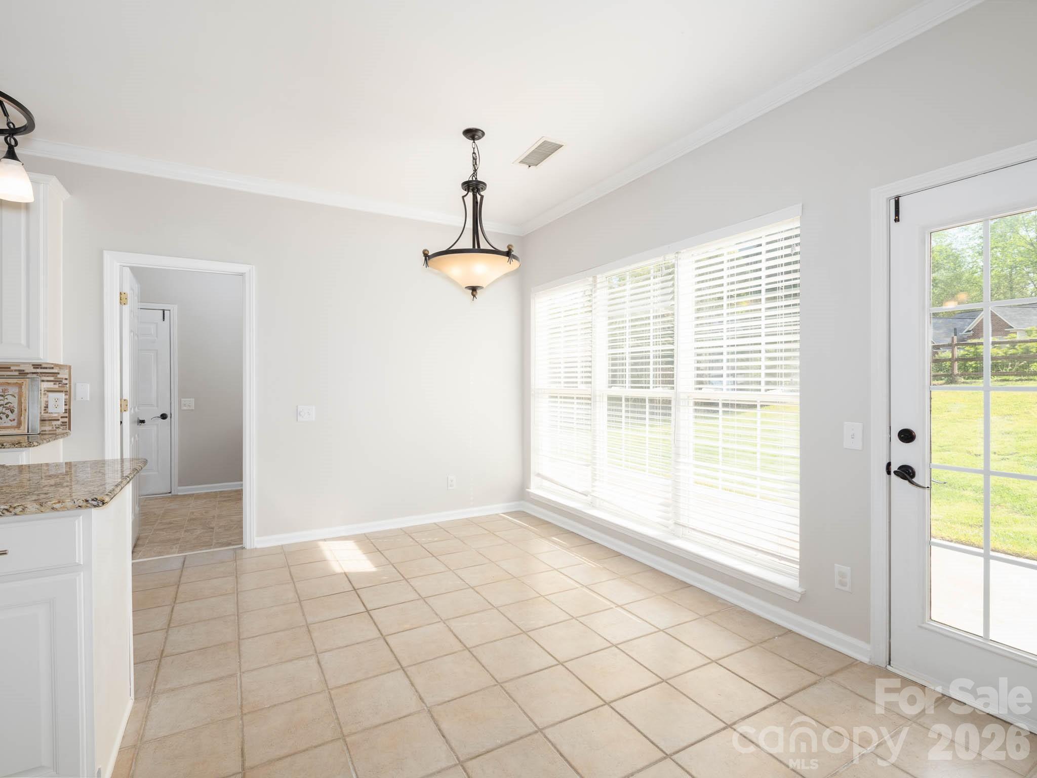 268 Glencoe Lane Property Photo 19