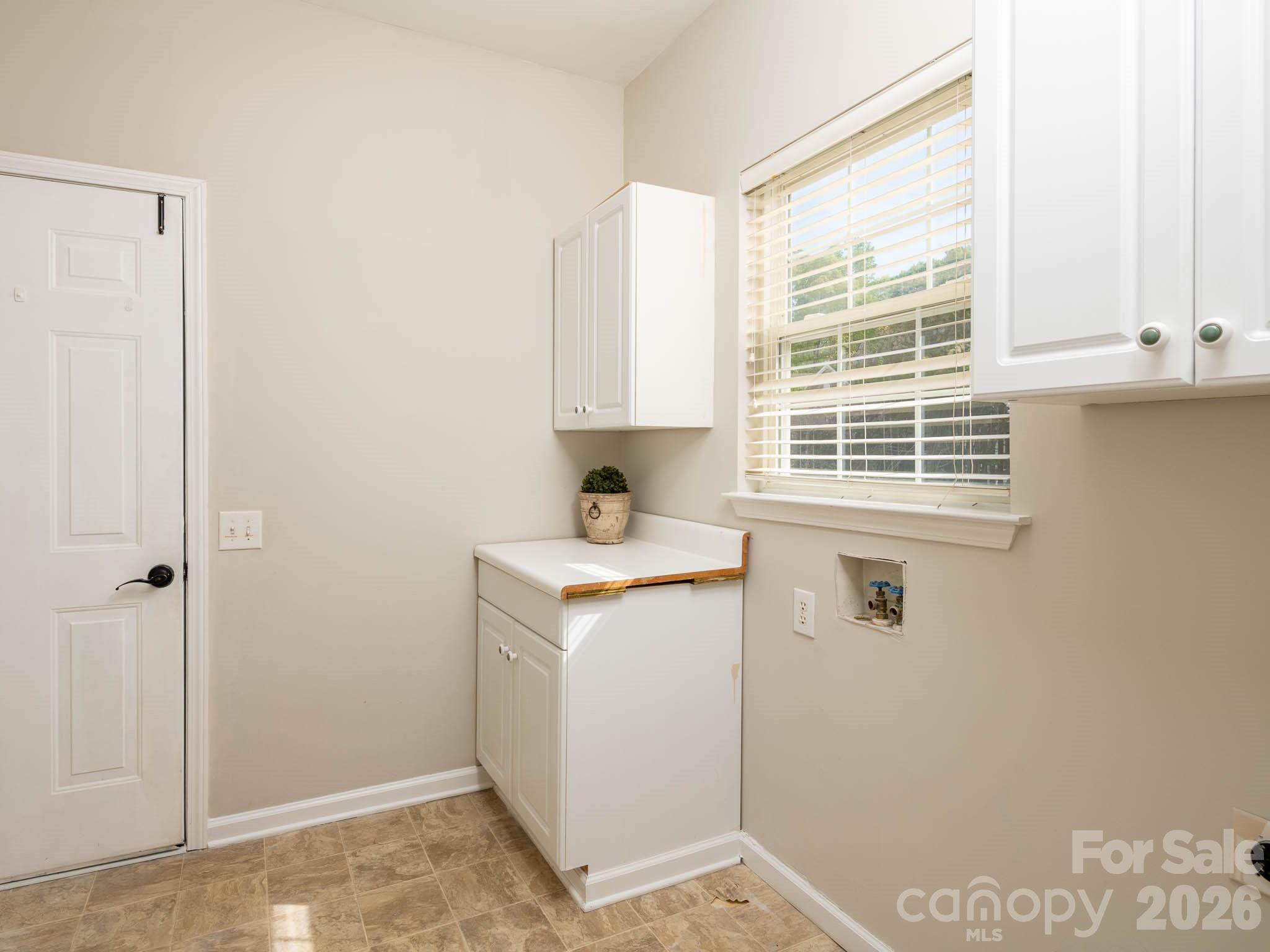 268 Glencoe Lane Property Photo 21