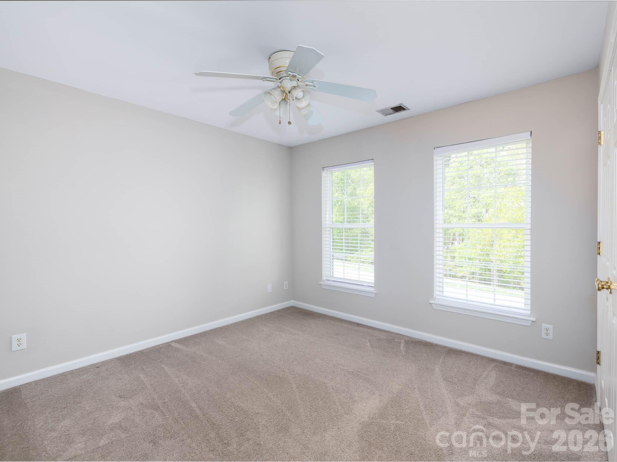 268 Glencoe Lane Property Photo 30