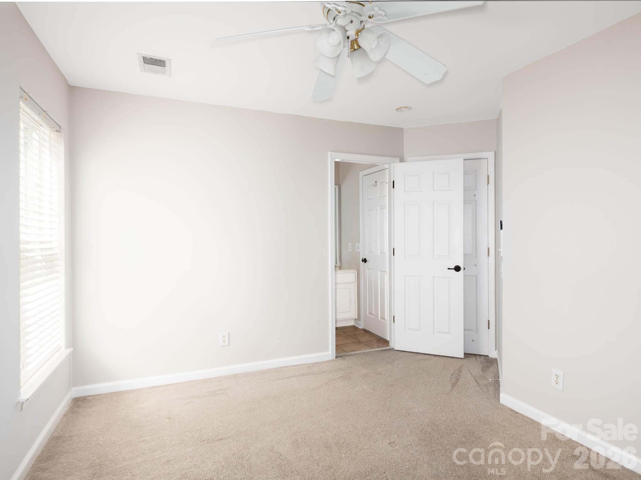 268 Glencoe Lane Property Photo 33