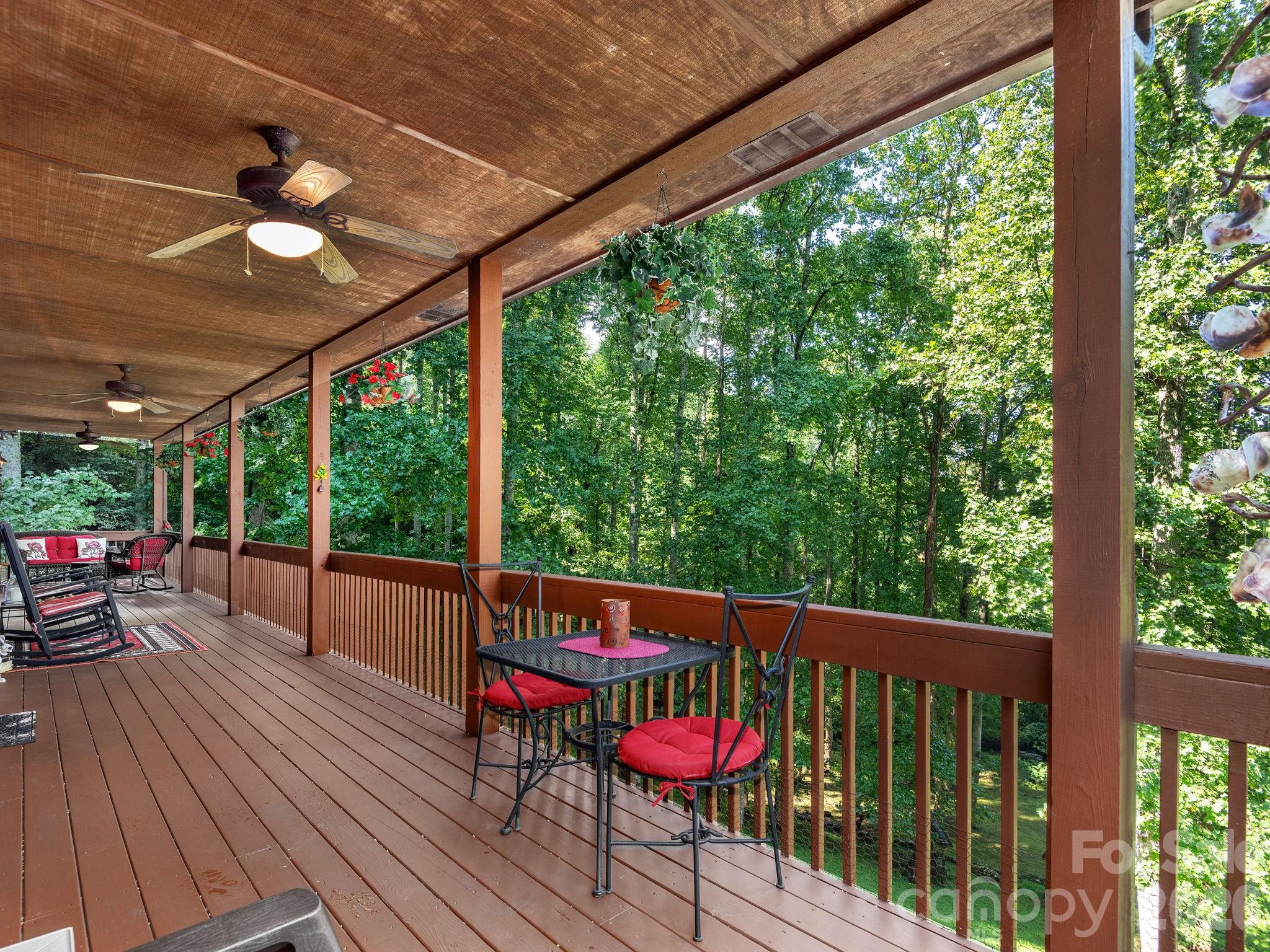 420 Chimney Rock Drive Property Photo 6