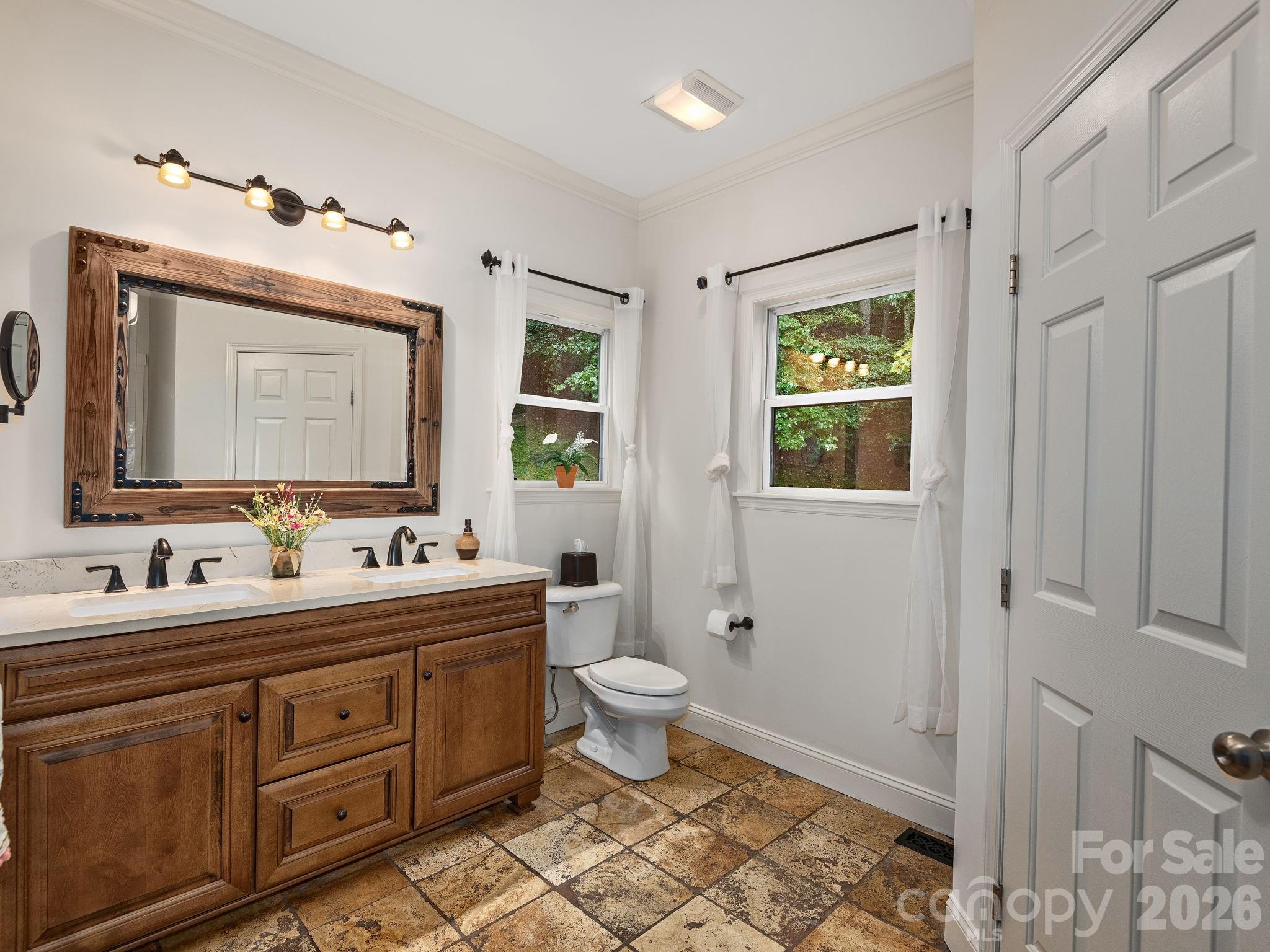 420 Chimney Rock Drive Property Photo 16