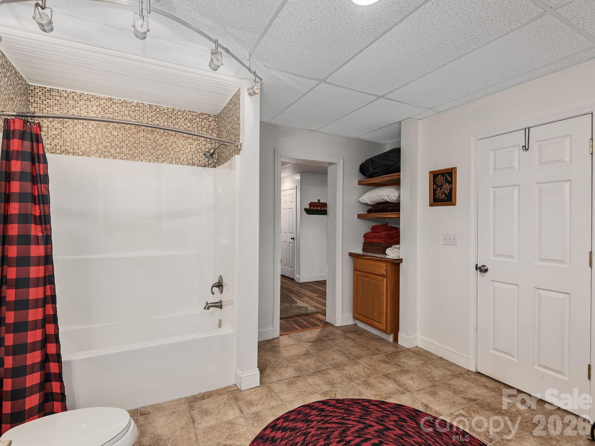 420 Chimney Rock Drive Property Photo 30