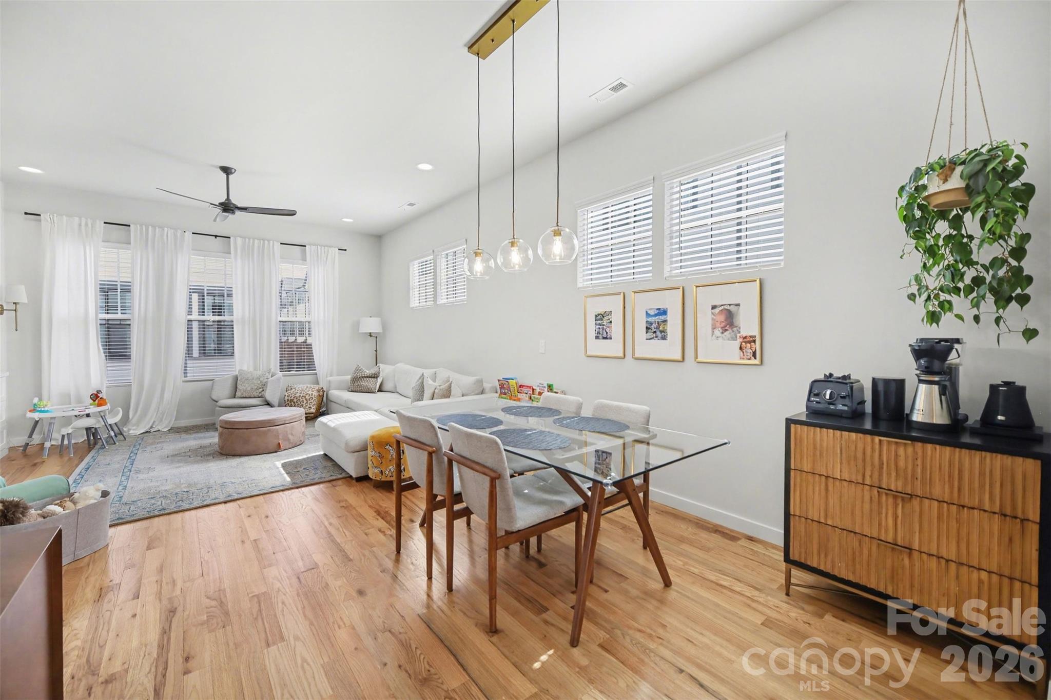 3300 Spencer Street Property Photo 15