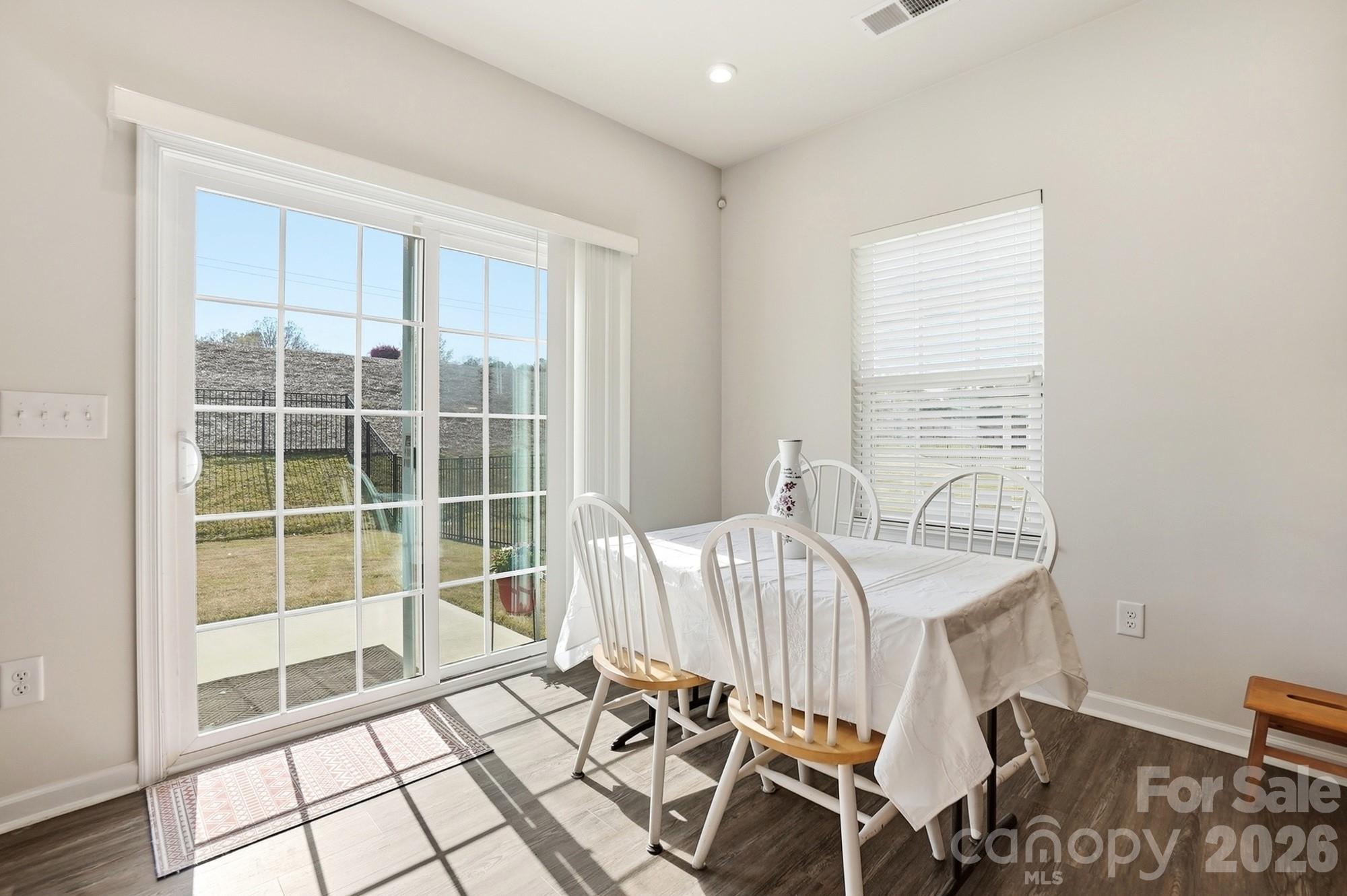 1842 Slippery Rock Lane Property Photo 12