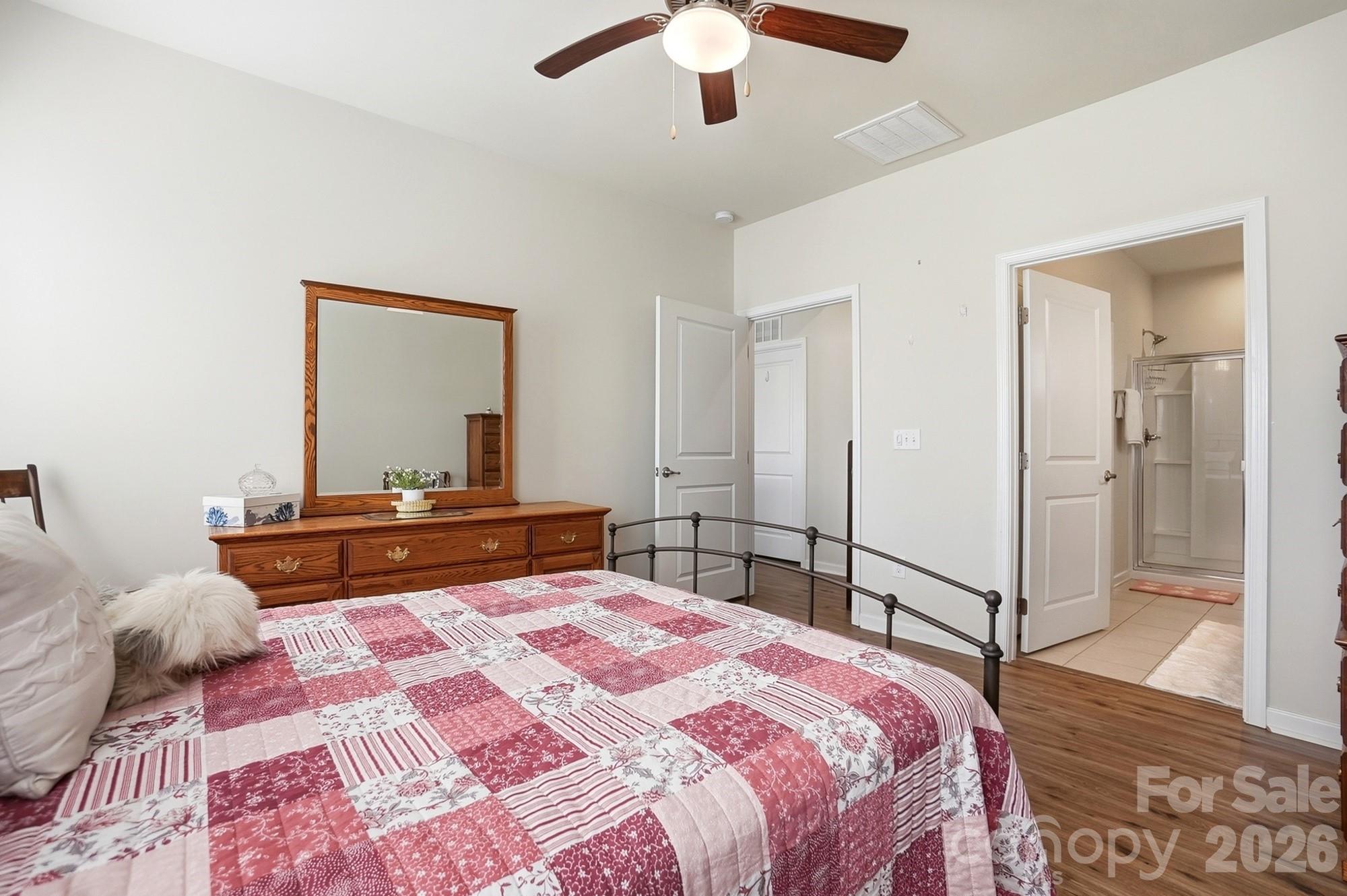 1842 Slippery Rock Lane Property Photo 14
