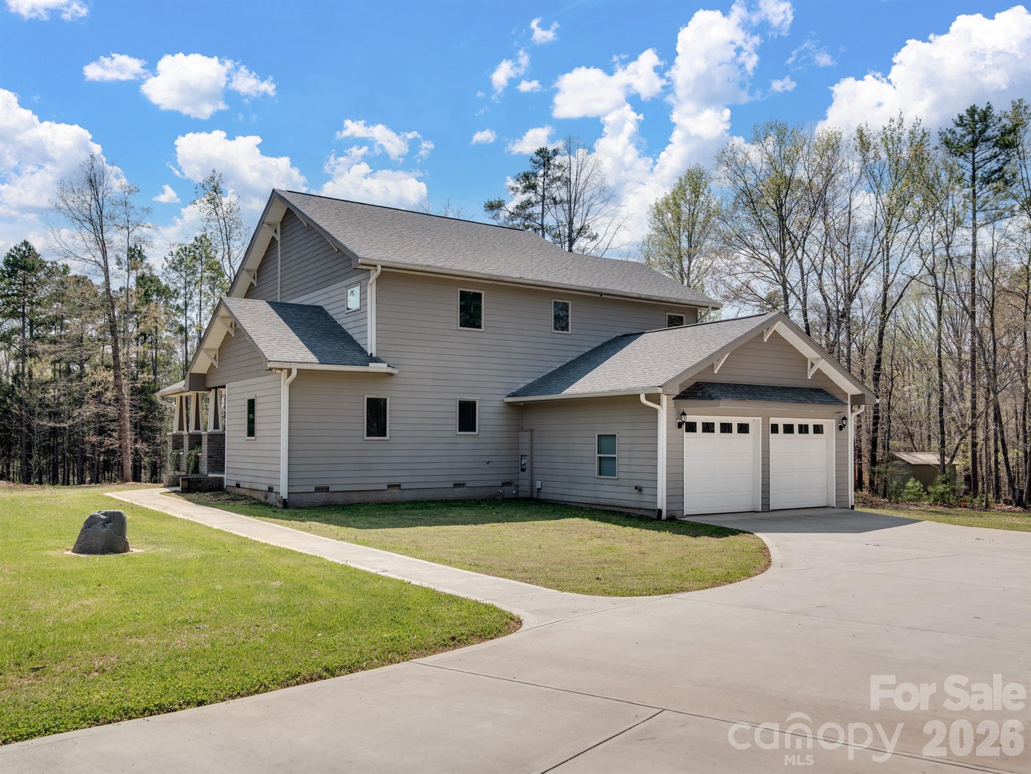 8128 Cane Pointe Lane Property Photo 2