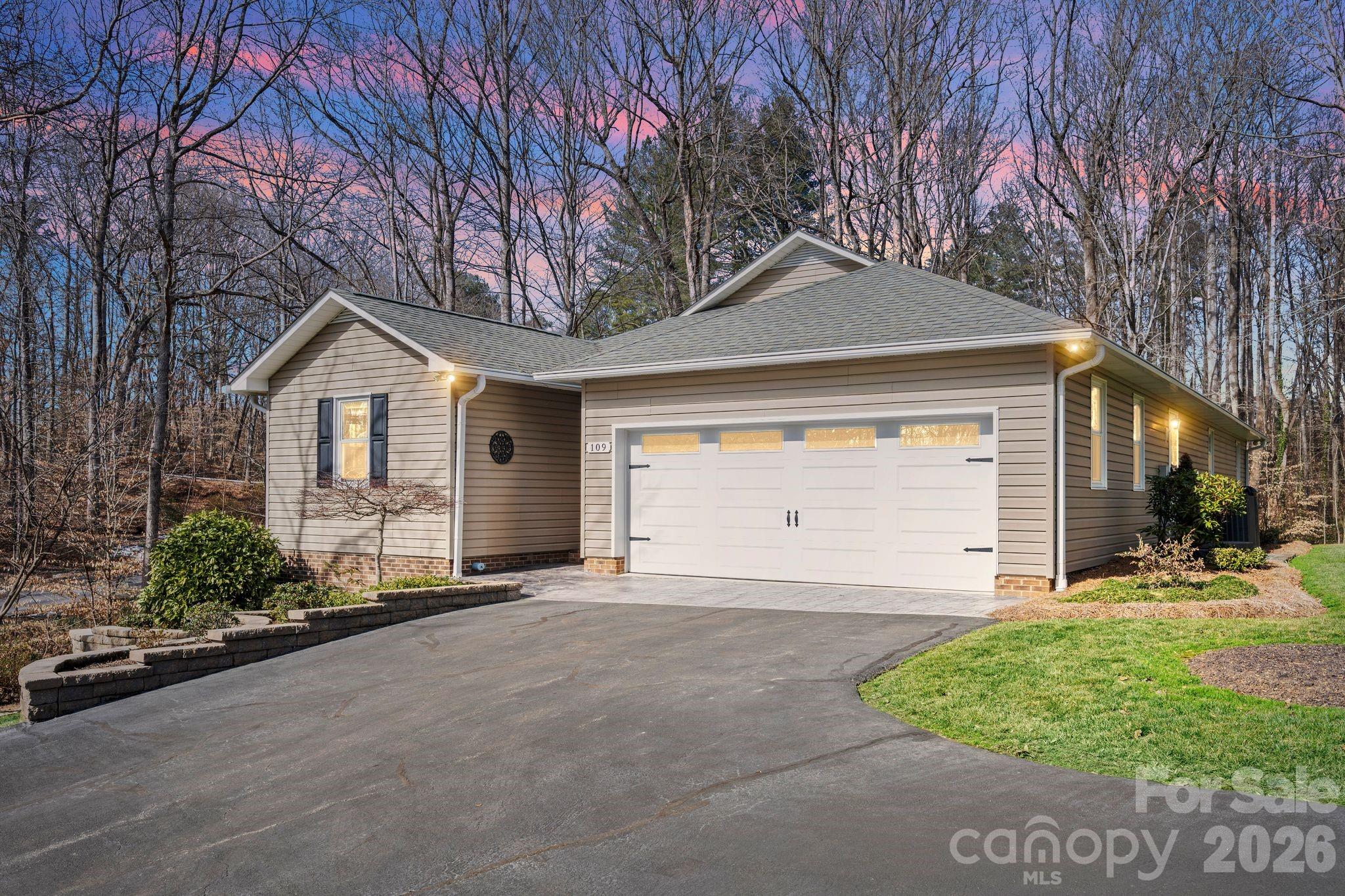 109 Normandy Avenue Property Photo 1