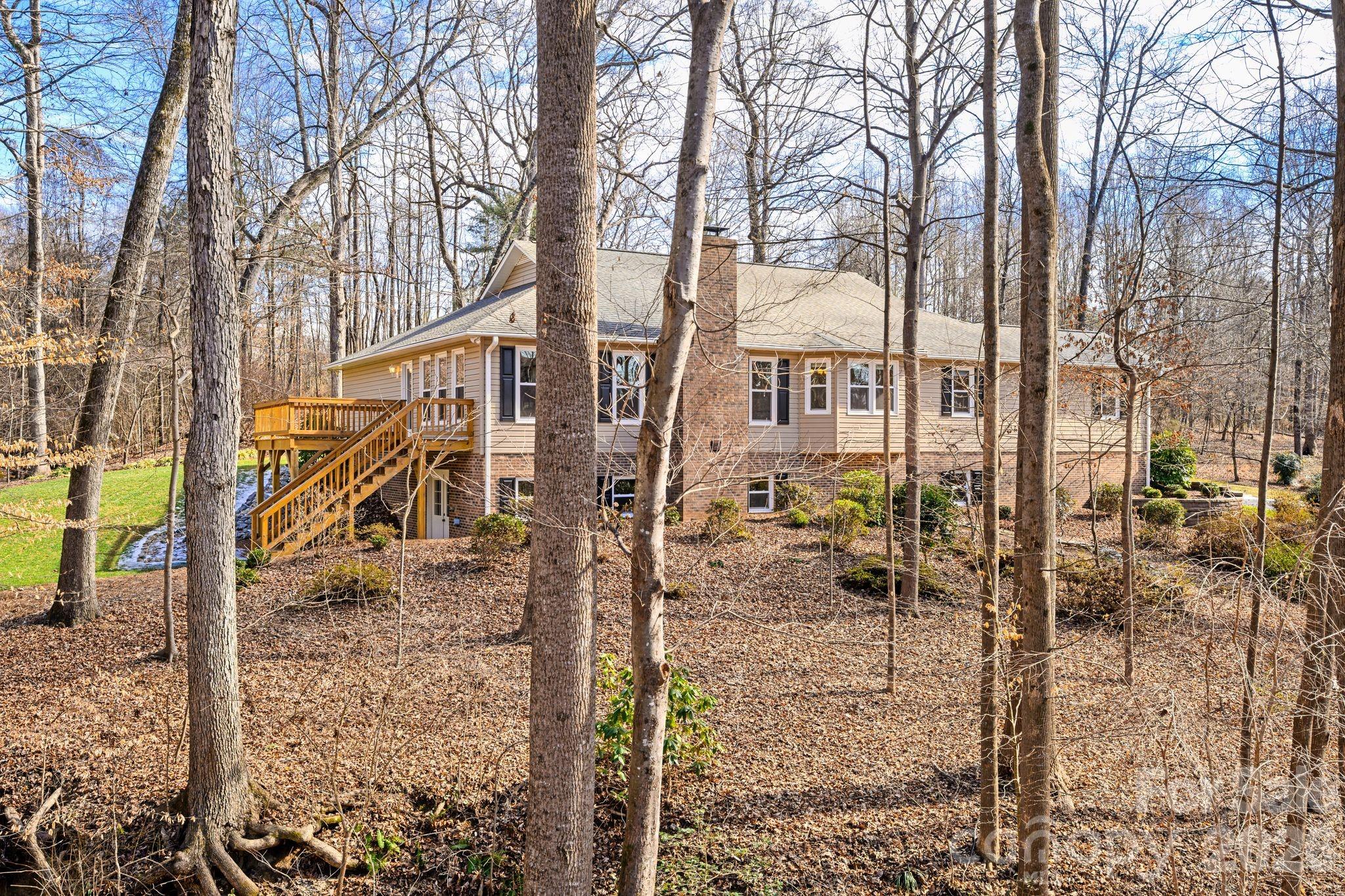 109 Normandy Avenue Property Photo 5