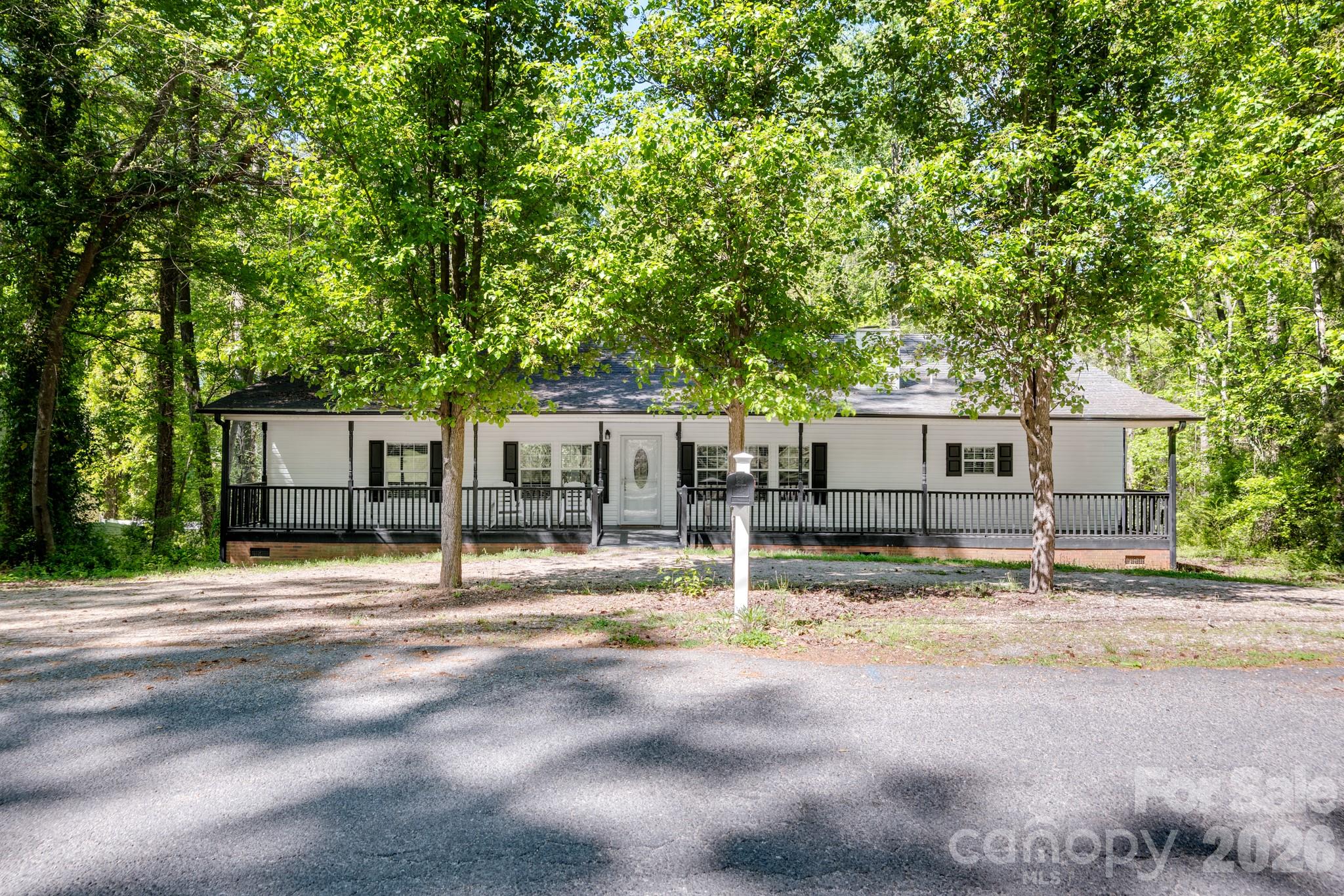 116 Springdale Drive Property Photo 1