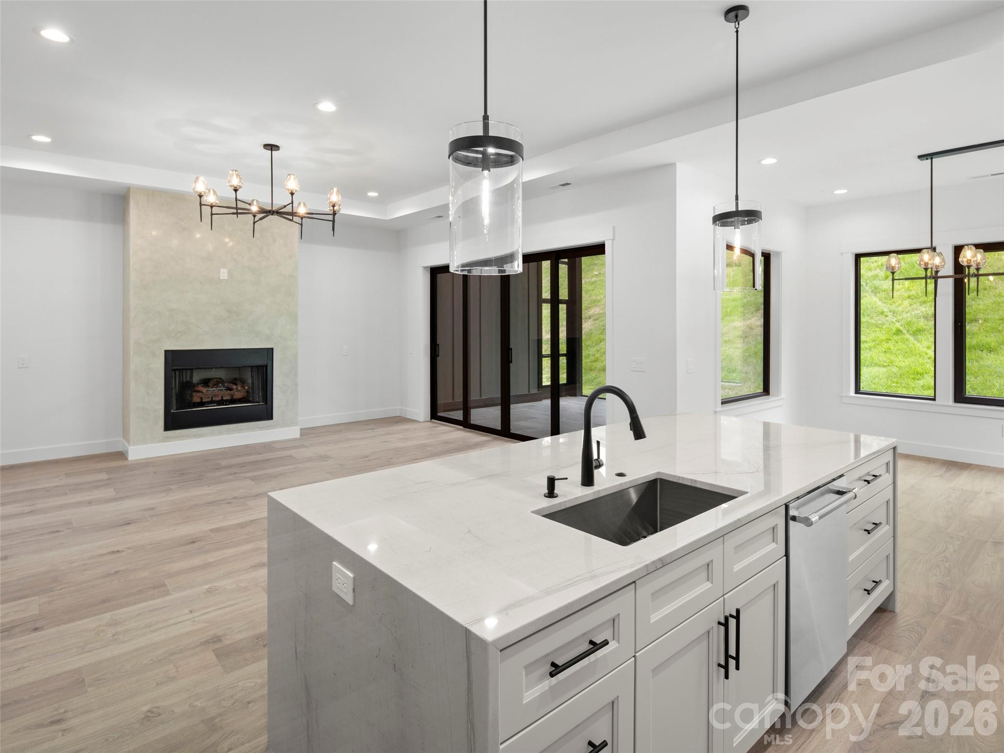 504 Blue River Drive Property Photo 11