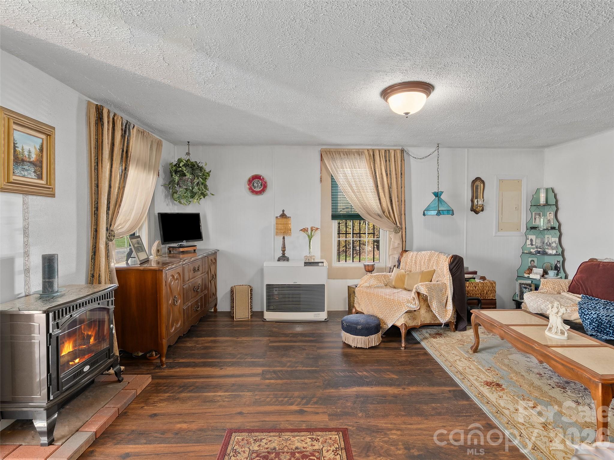 19 Mingus Street Property Photo 10
