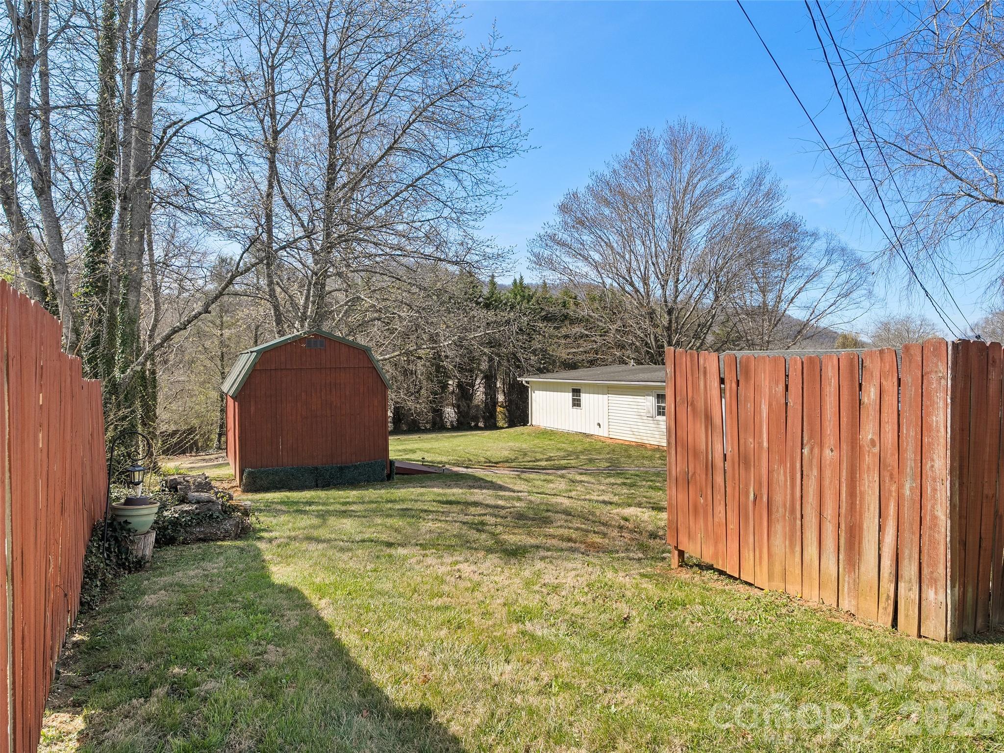 19 Mingus Street Property Photo 28