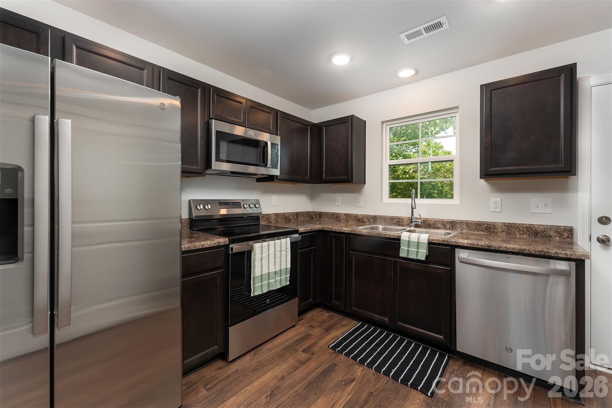 27 Forest Park Road Property Photo 6