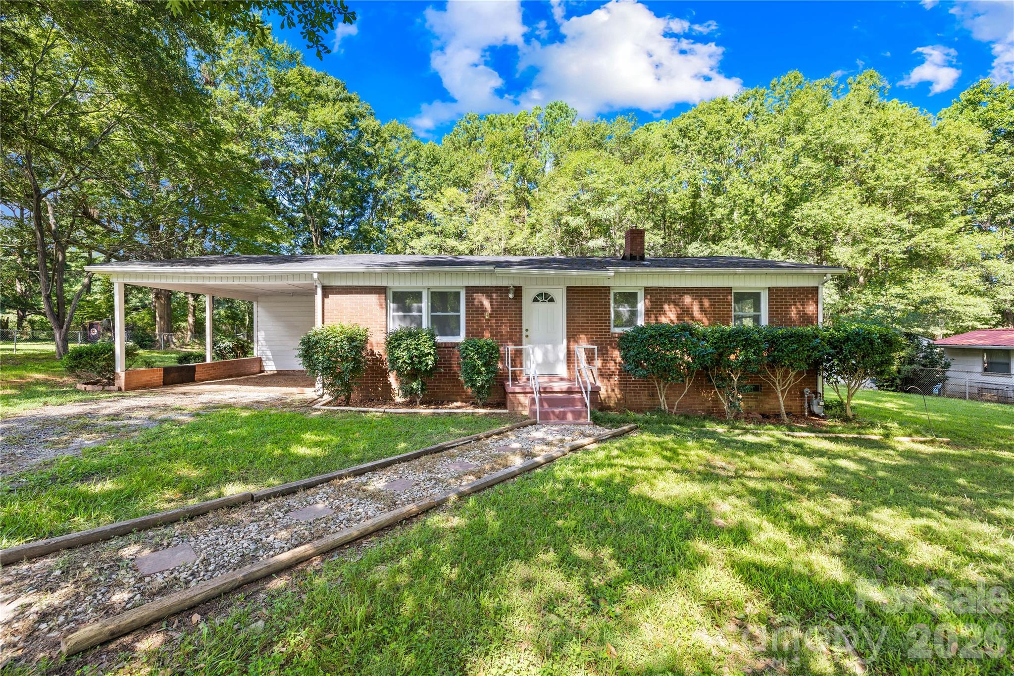 505 Mauney Lane Property Photo 1