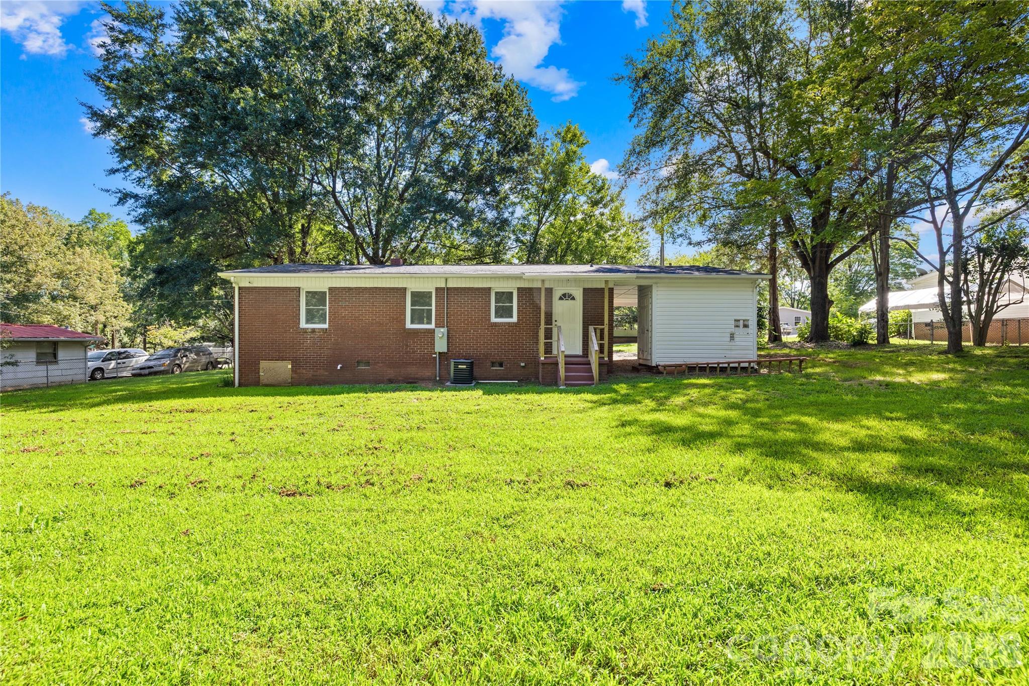 505 Mauney Lane Property Photo 3