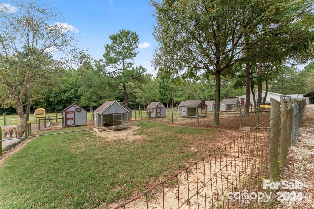 10560 Lake Royalle Road Property Photo 33