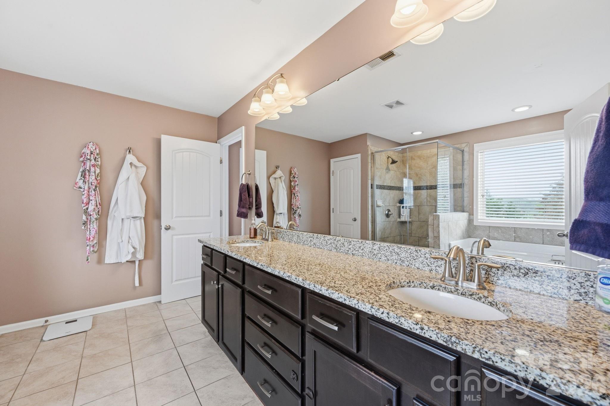 5041 El Molino Drive Property Photo 18
