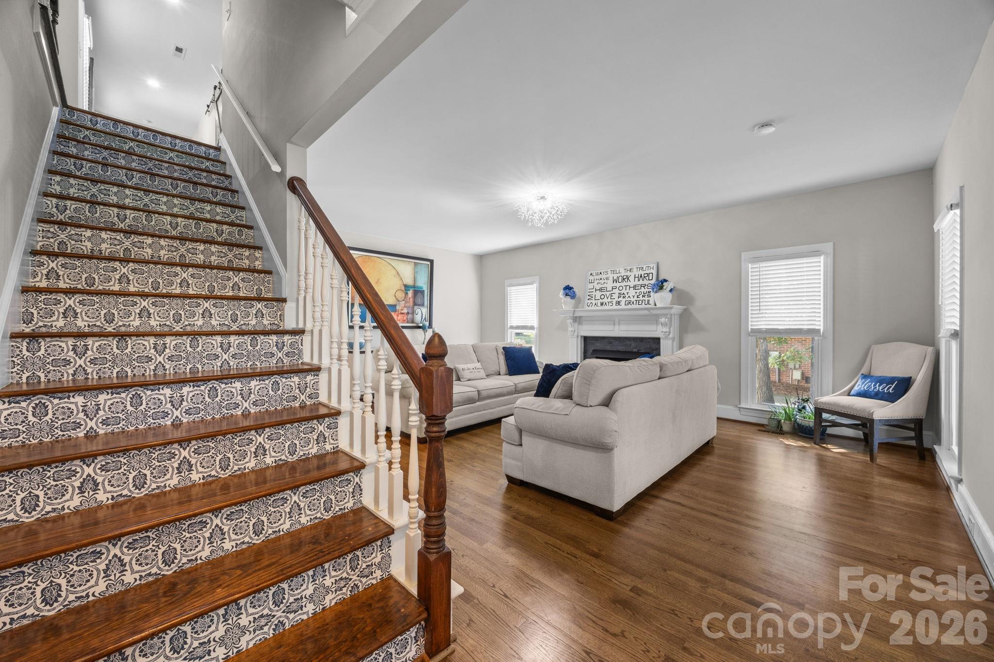 908 Woodhurst Drive Property Photo 24