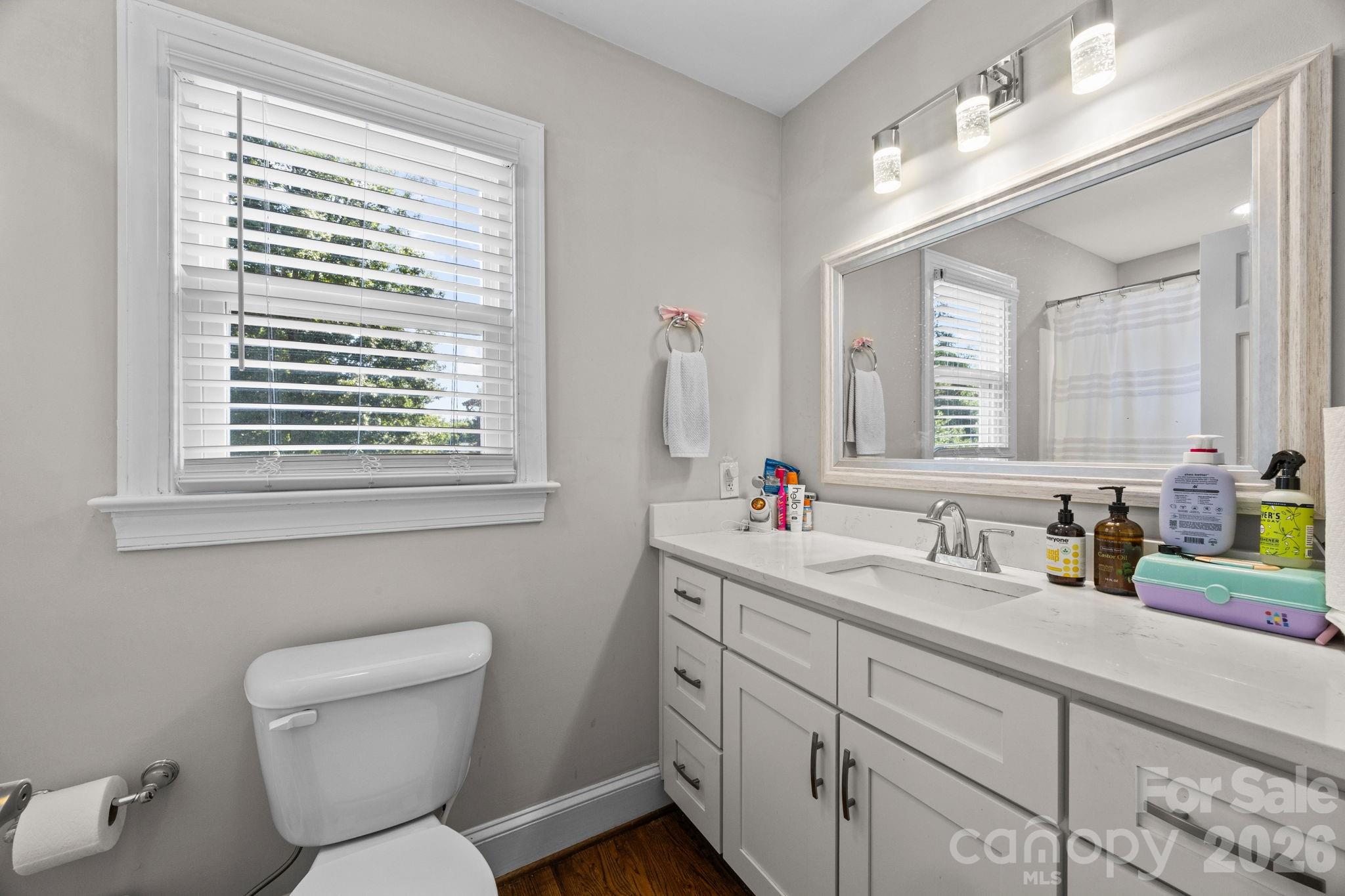 908 Woodhurst Drive Property Photo 29