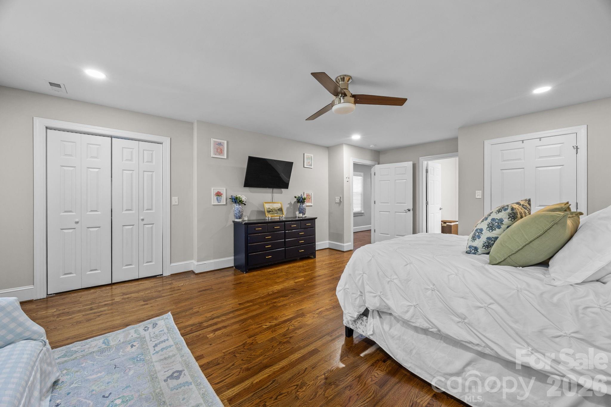 908 Woodhurst Drive Property Photo 34