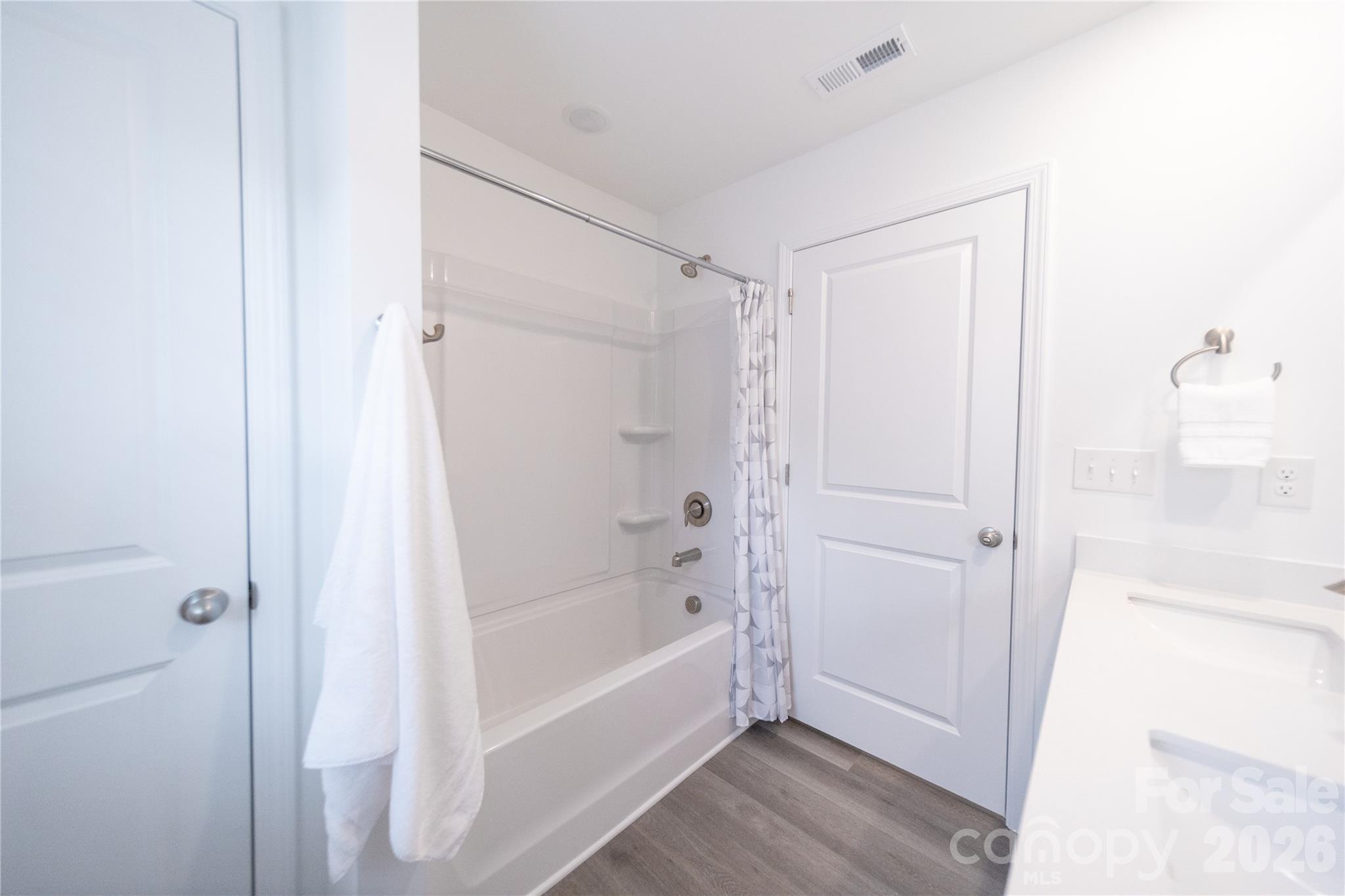4986 Twin River Drive Property Photo 18