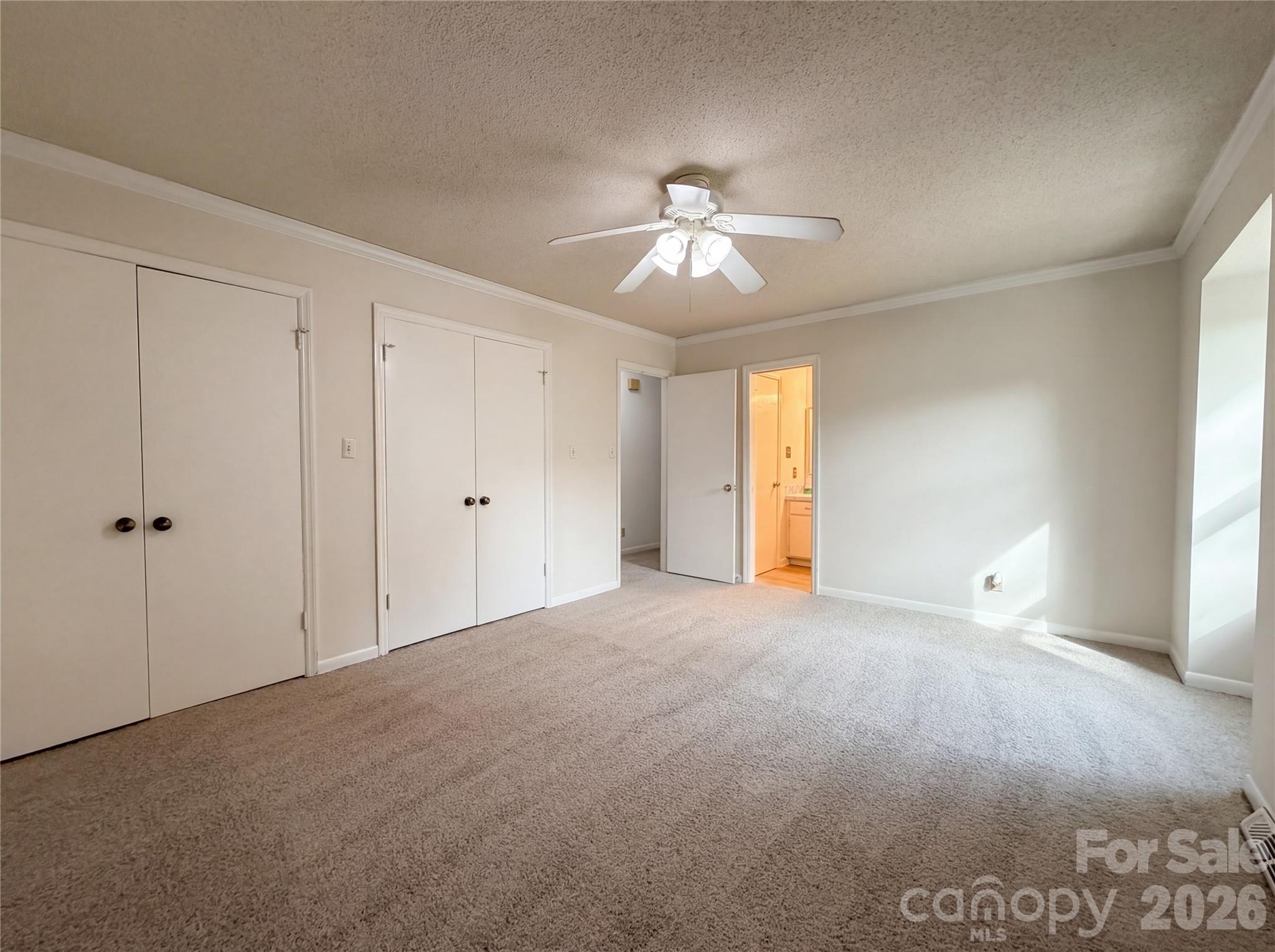 121 Pelham Lane Property Photo 4
