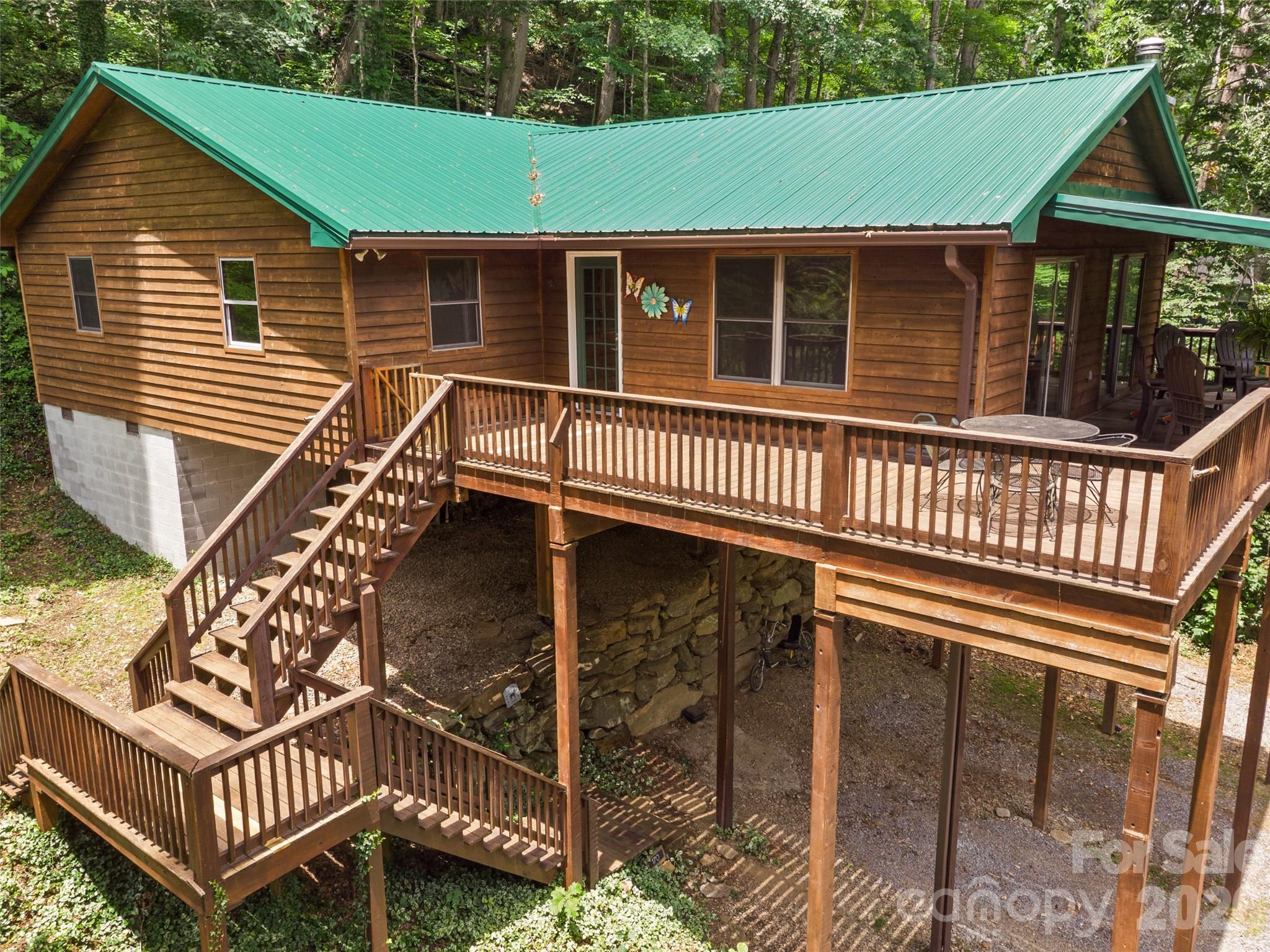 170 Mountain Farm Road Property Photo 1