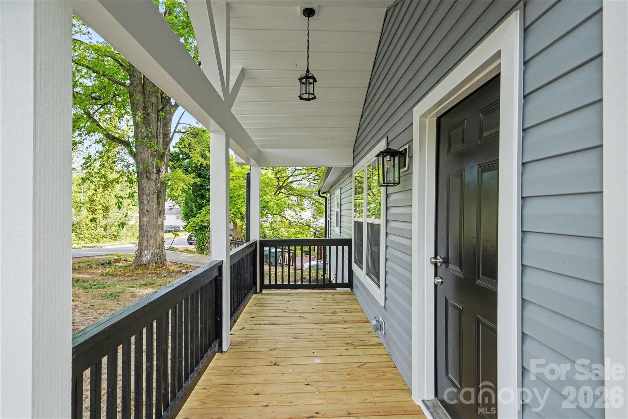722 S Weldon Street Property Photo 5