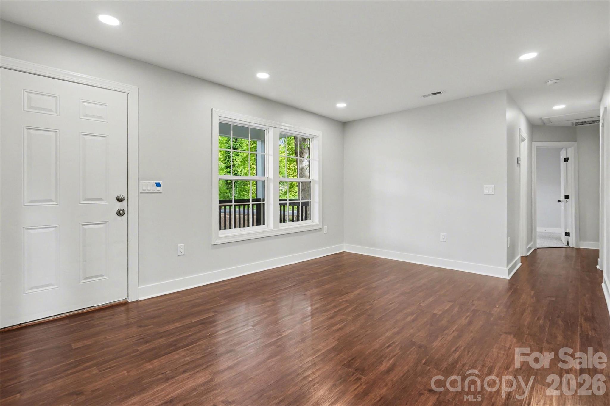 722 S Weldon Street Property Photo 7