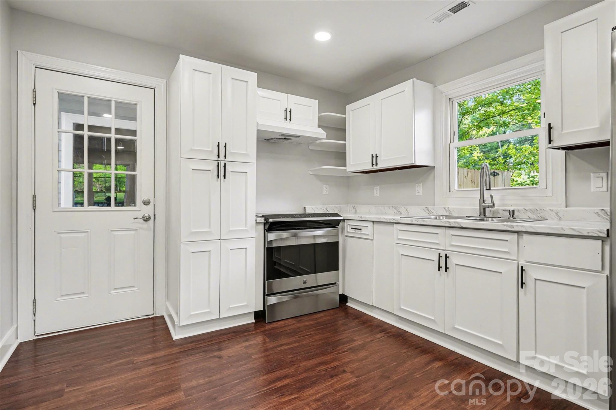 722 S Weldon Street Property Photo 10