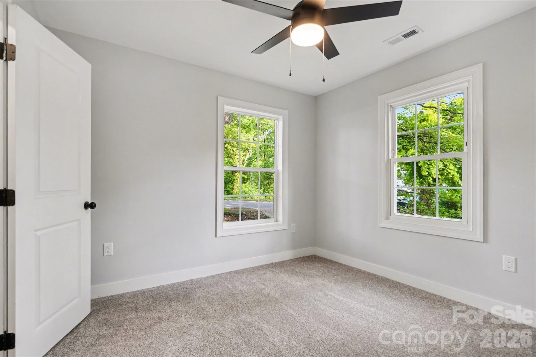 722 S Weldon Street Property Photo 12