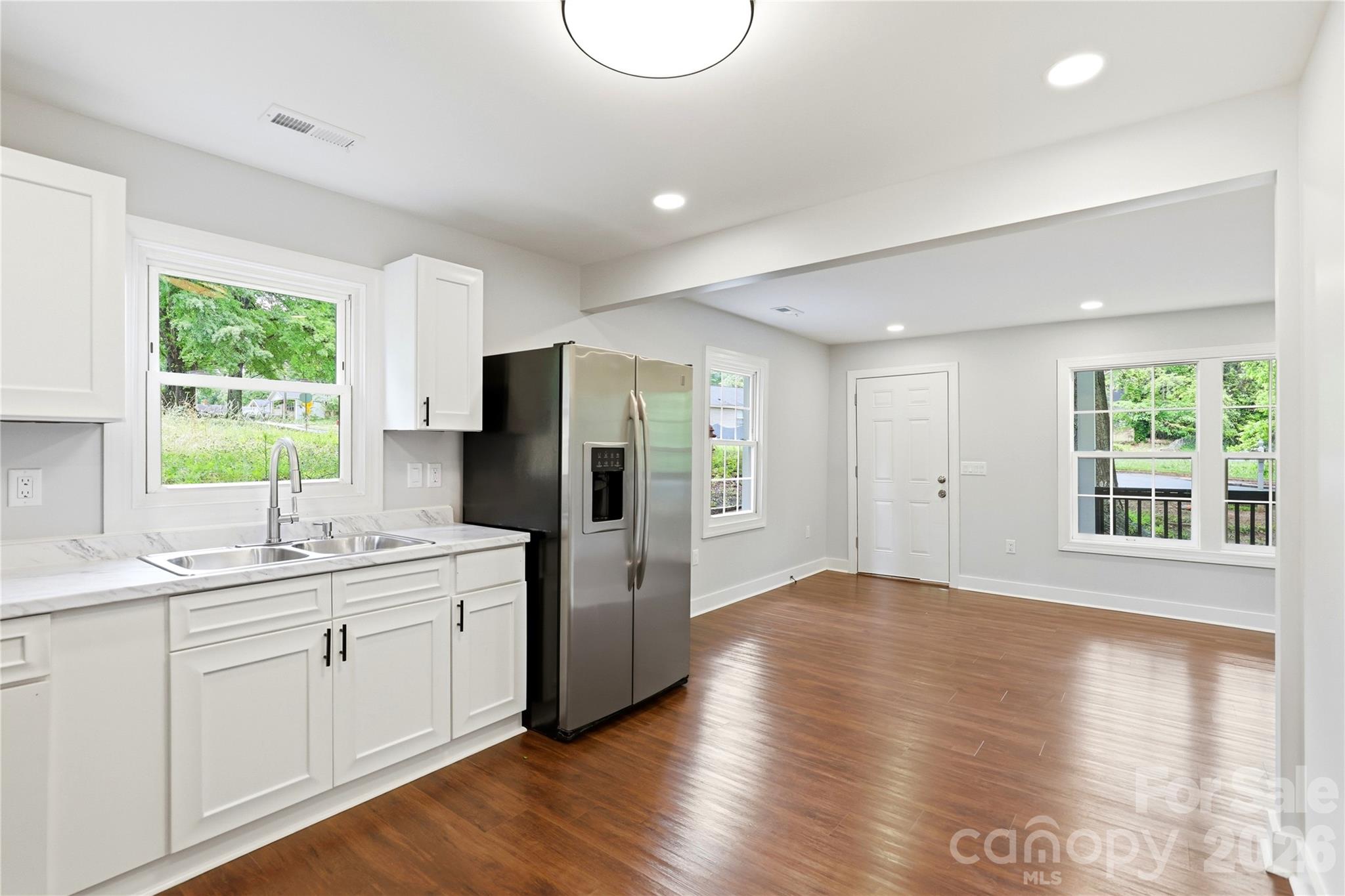 722 S Weldon Street Property Photo 21